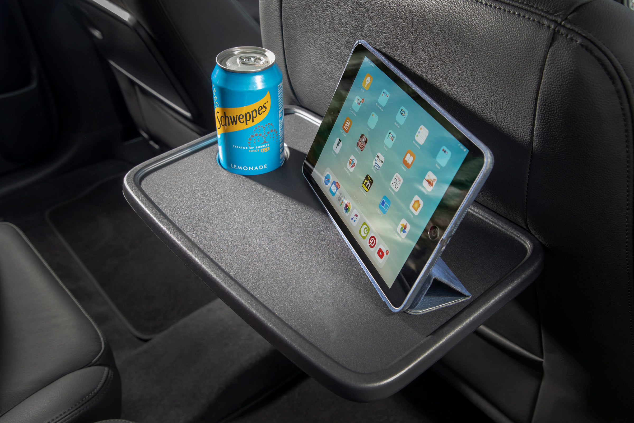 SEAT Alhambra MPV picnic tables