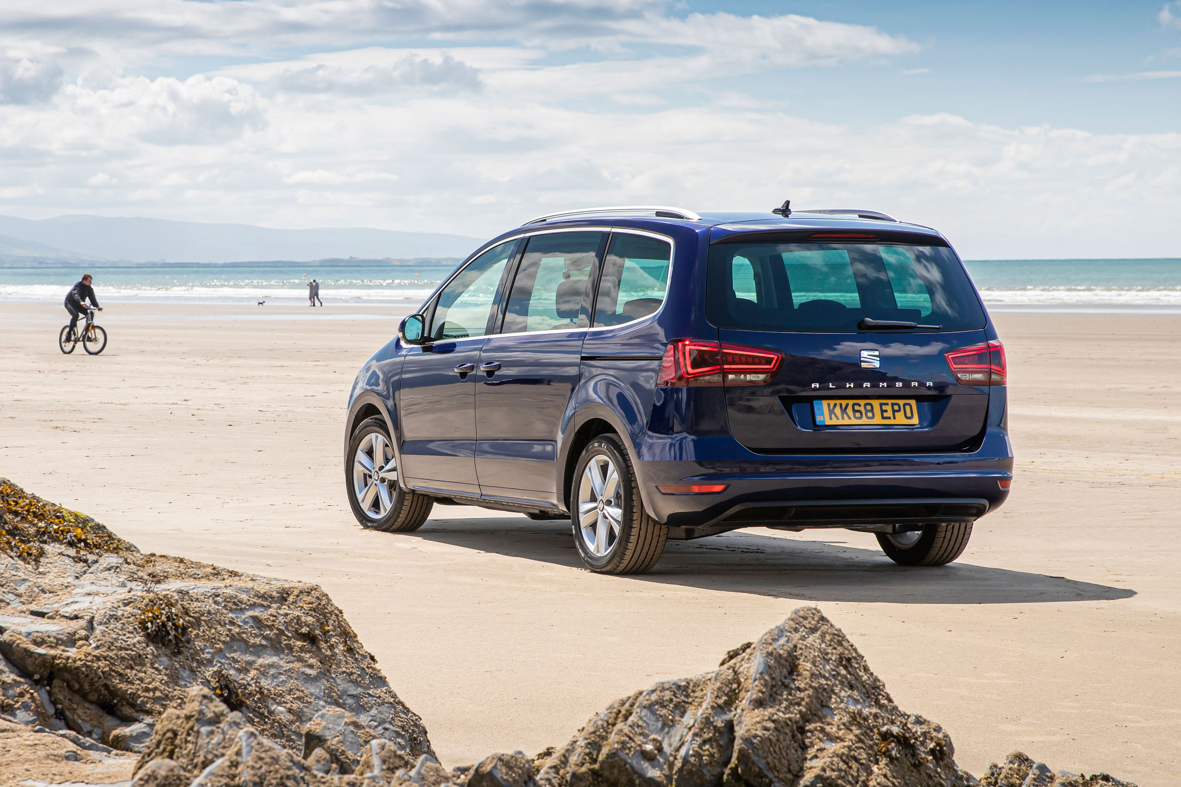 SEAT Alhambra MPV rear 3/4 beach static