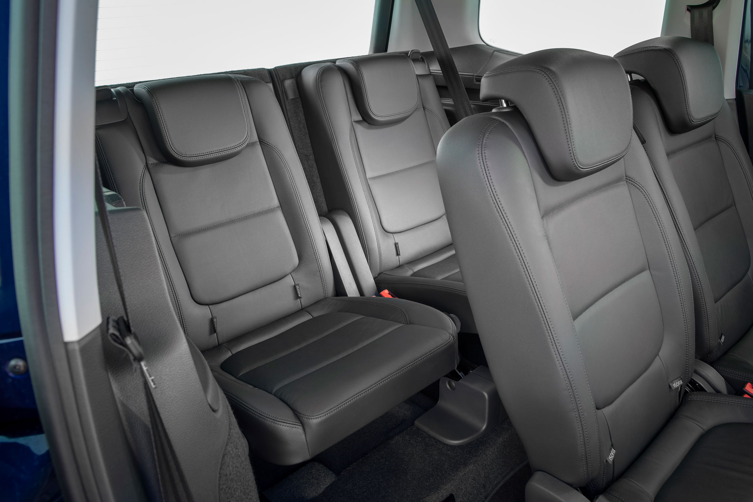 SEAT Alhambra MPV third row seats