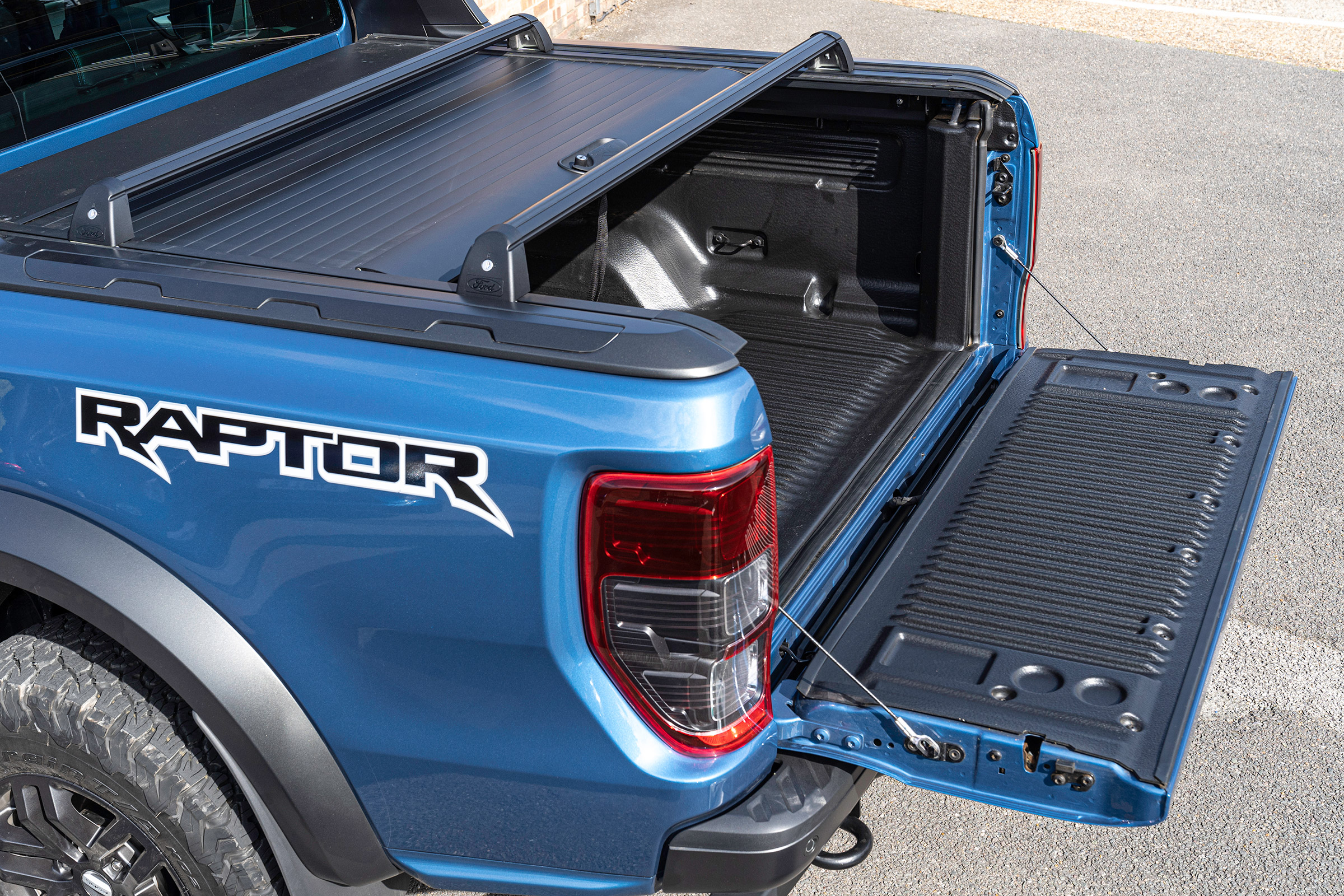 Ford Ranger Raptor pickup load bed