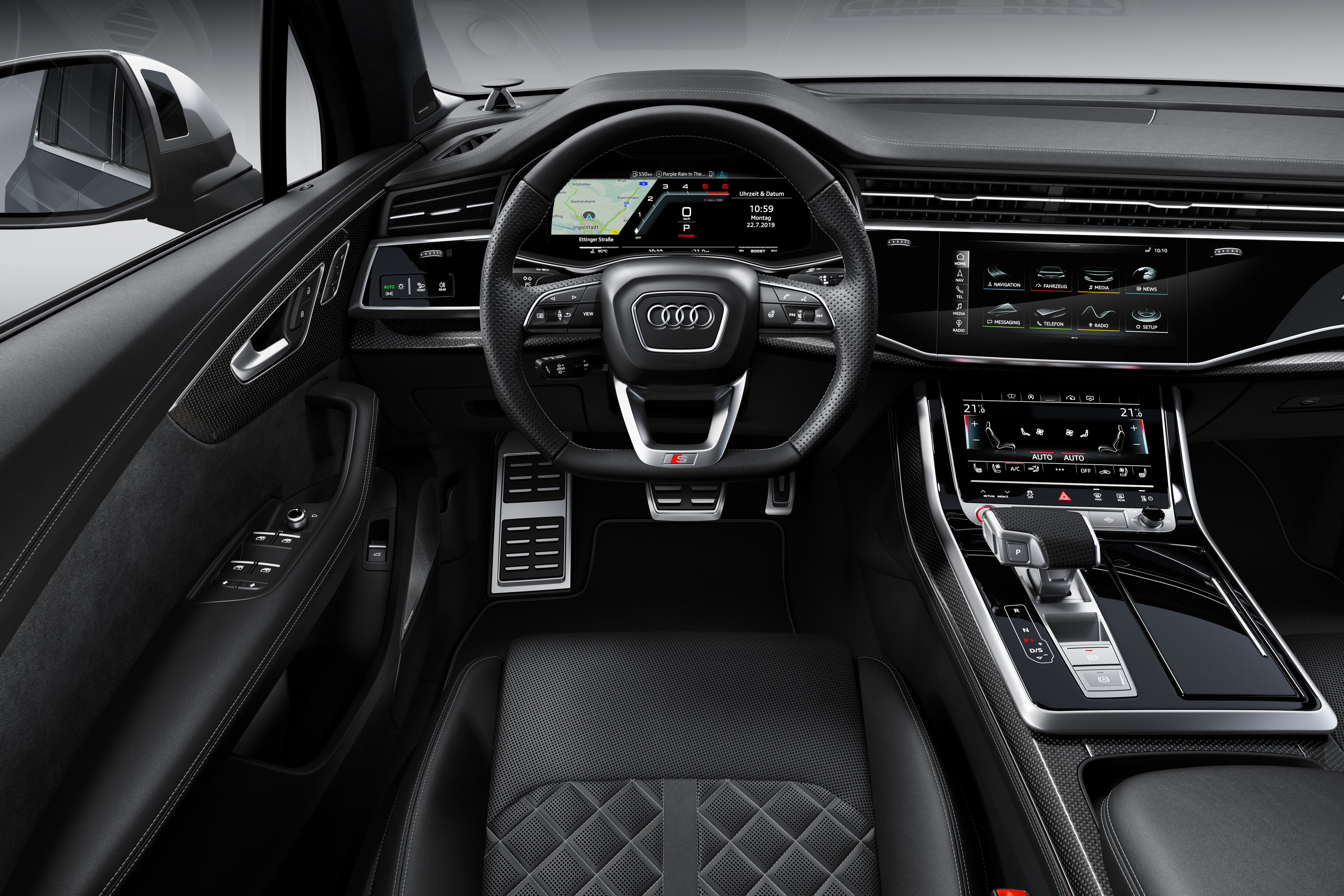 Audi SQ7 TDI - Interior dashboard view