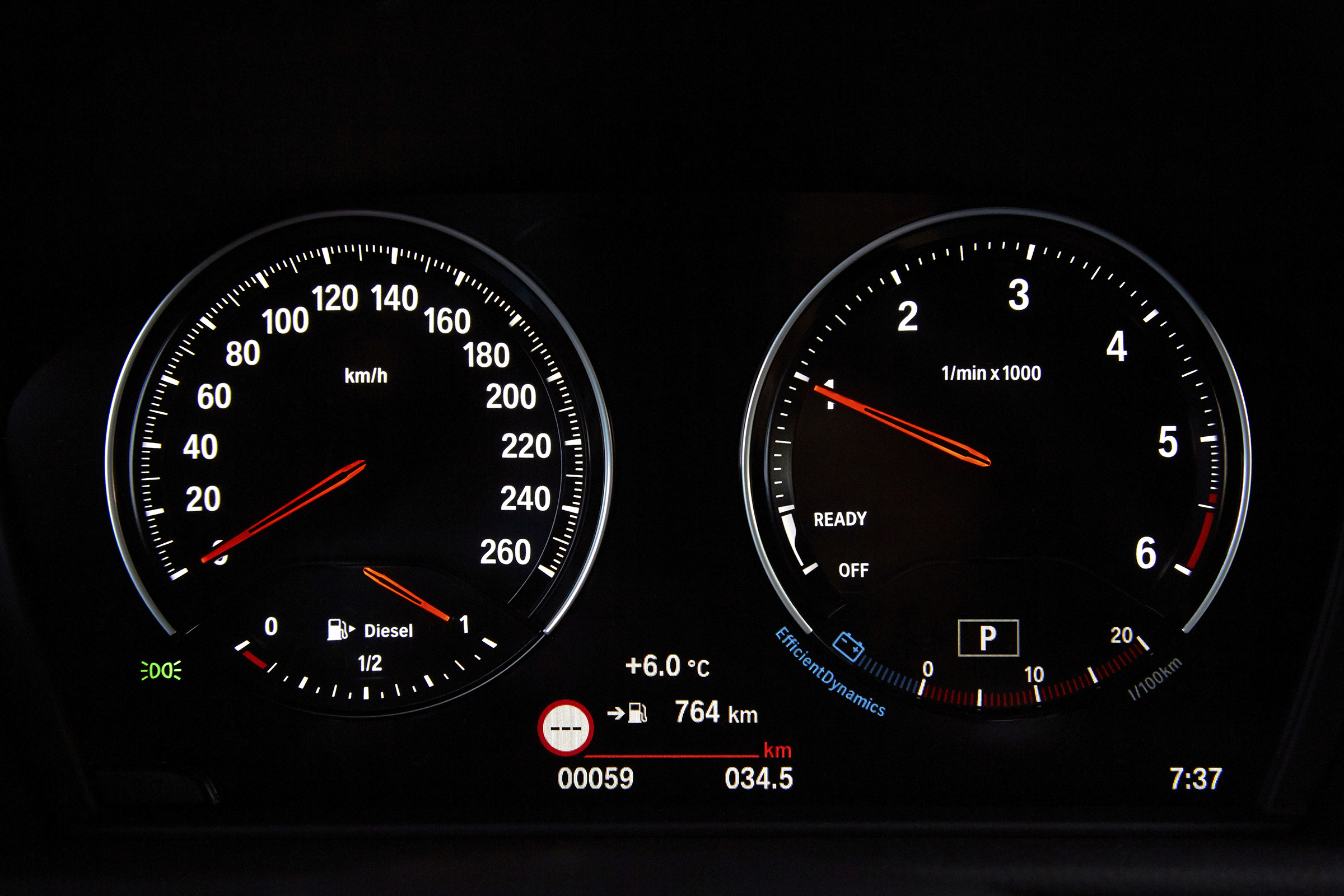 BMW 2 Series Gran Tourer dials