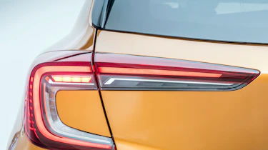 2020 Renault Captur - close up rear light