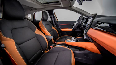 2020 Renault Captur - interior side view