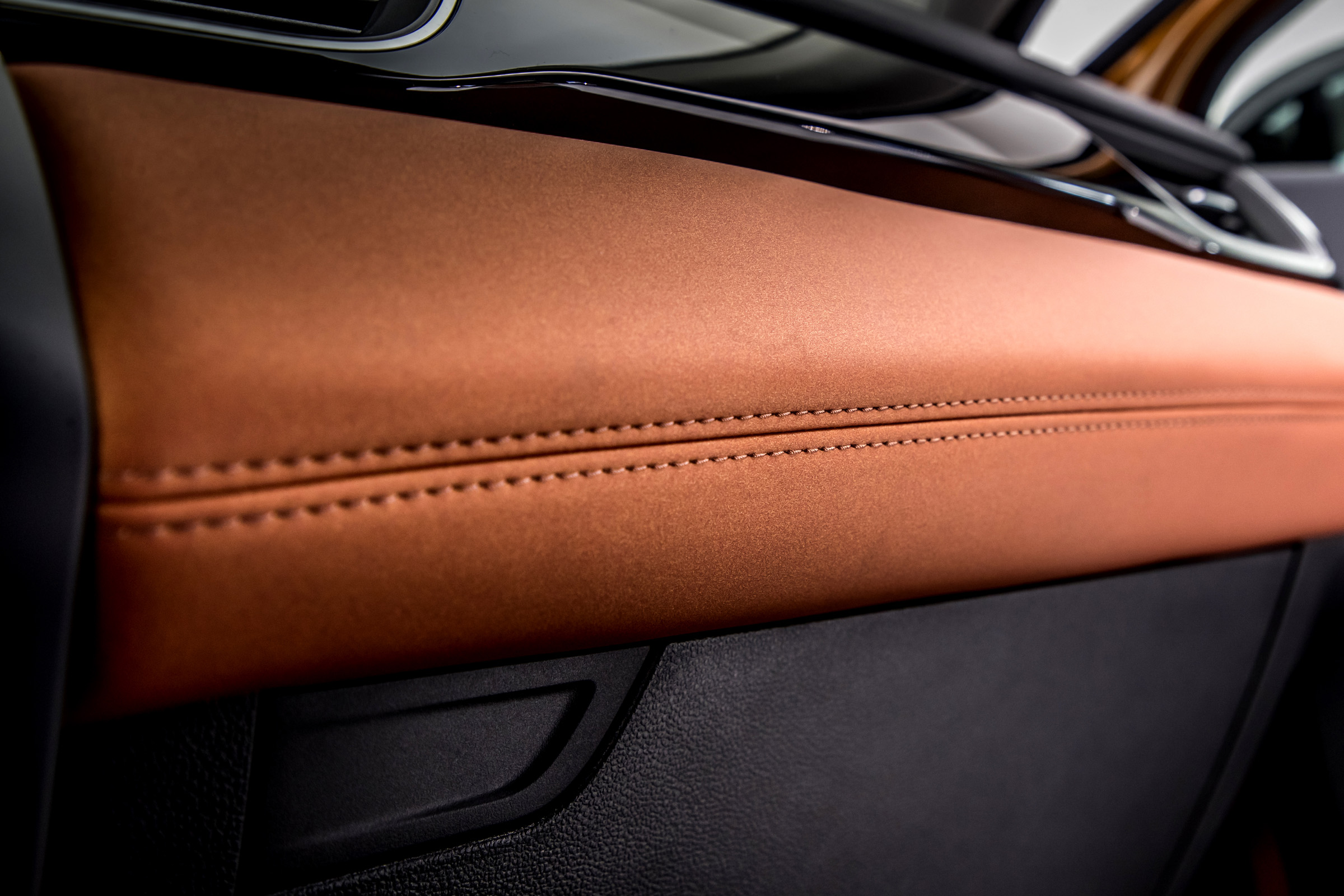 2020 Renault Captur - dashboard close up 