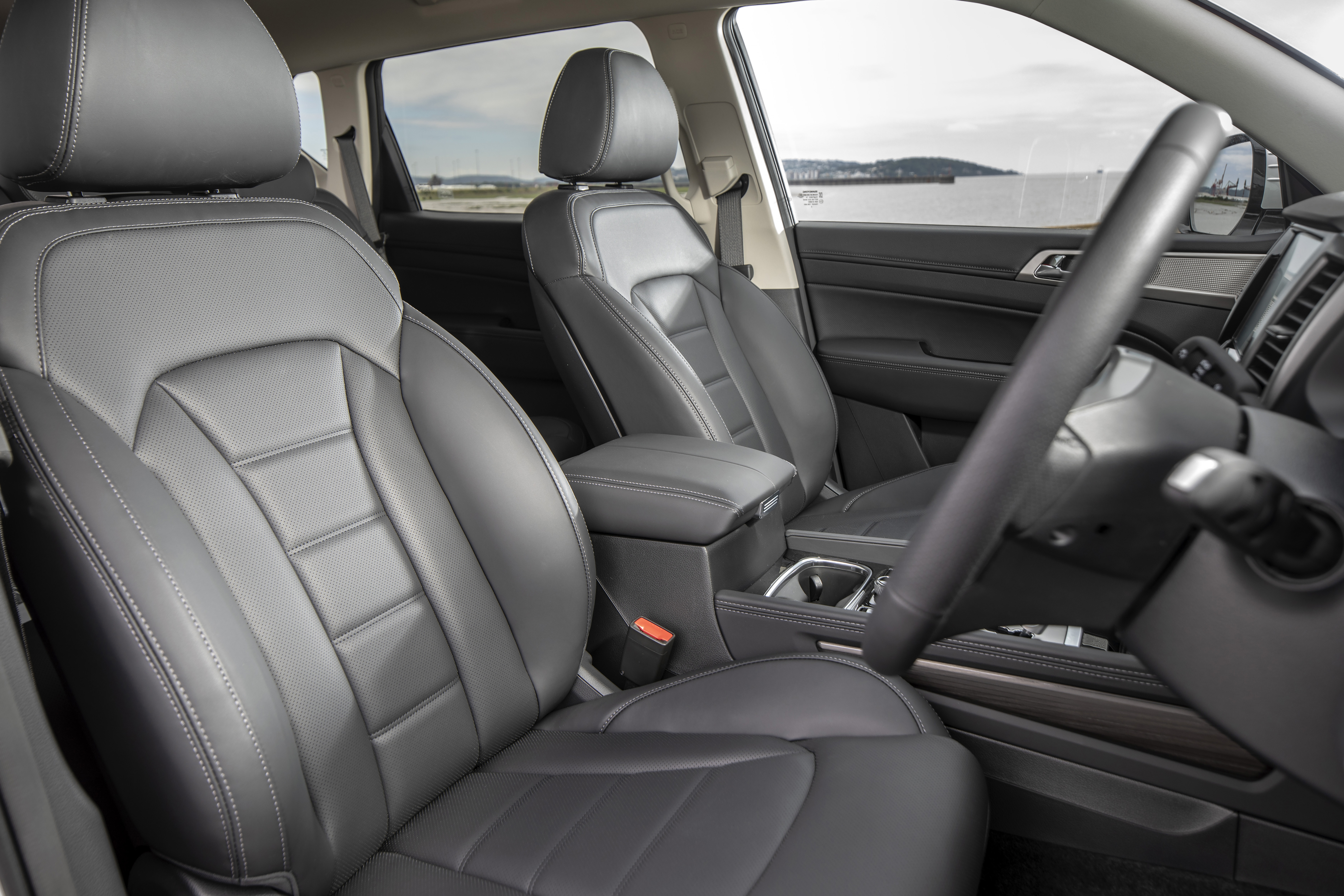 2019 SsangYong Rexton ICE special edition - Front seats