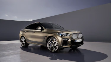 2019 BMW X6 - three quarter static studio