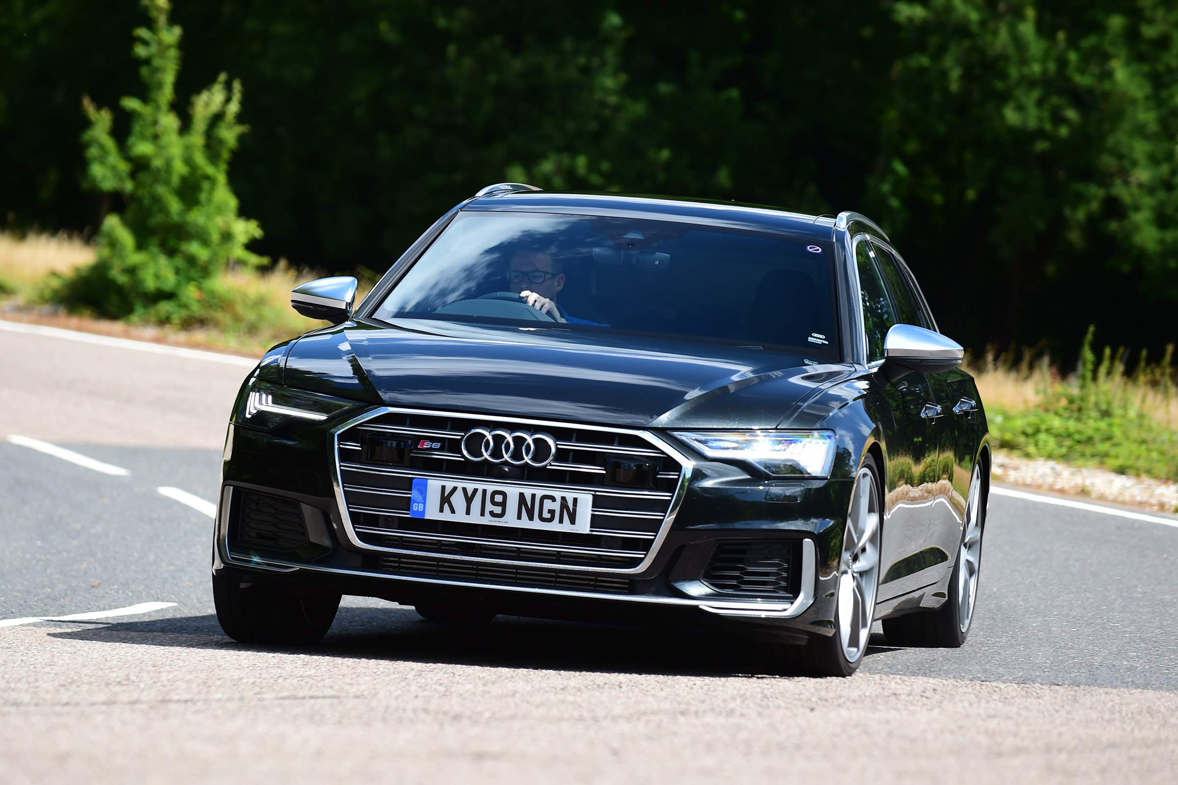 Audi S6 Avant estate front cornering