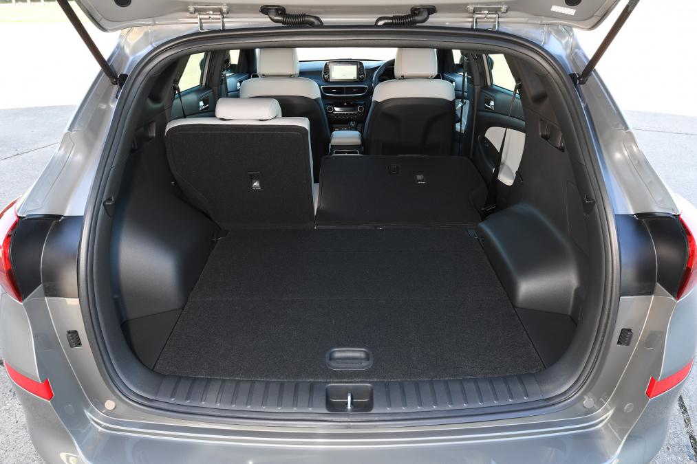 Hyundai Tucson Premium - boot