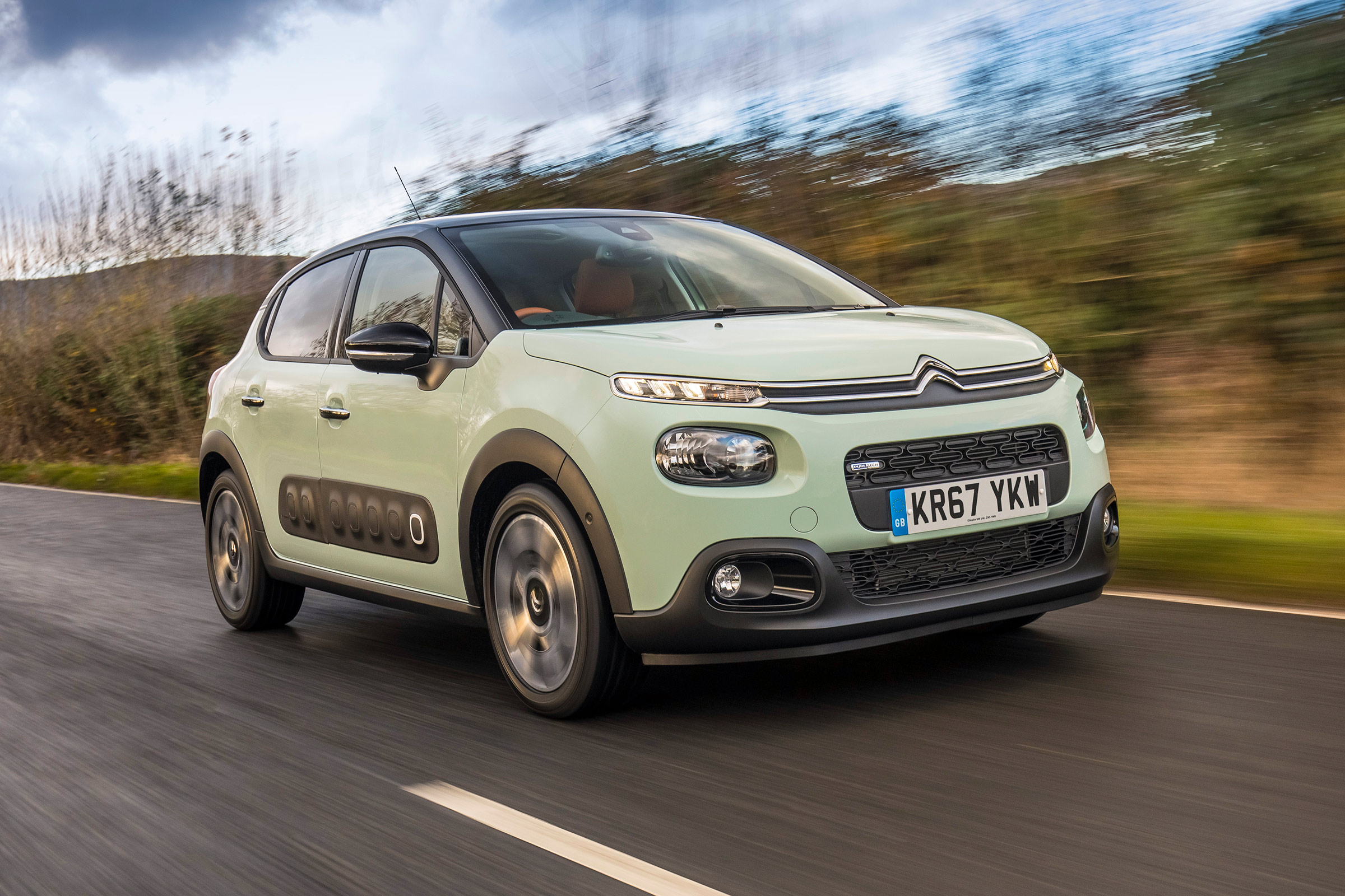 Citroen C3 Flair hatchback front 3/4 tracking