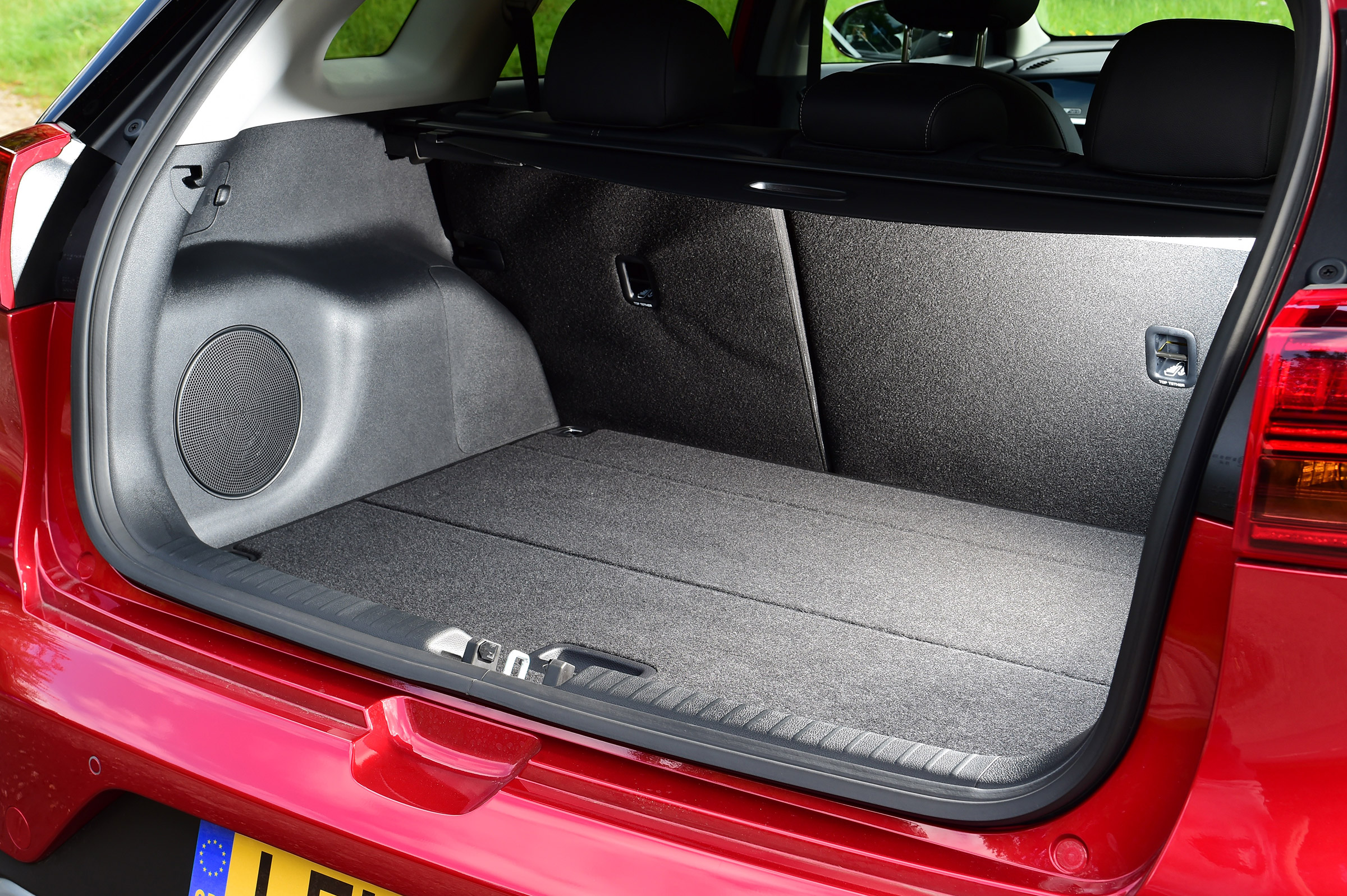 Kia Niro SUV boot