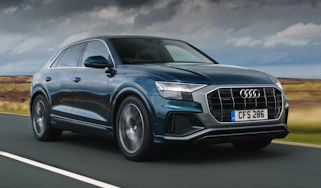 Audi Q8 S line - front 3/4 driving