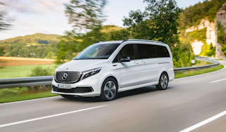 Mercedes EQV - front 3/4 dynamic