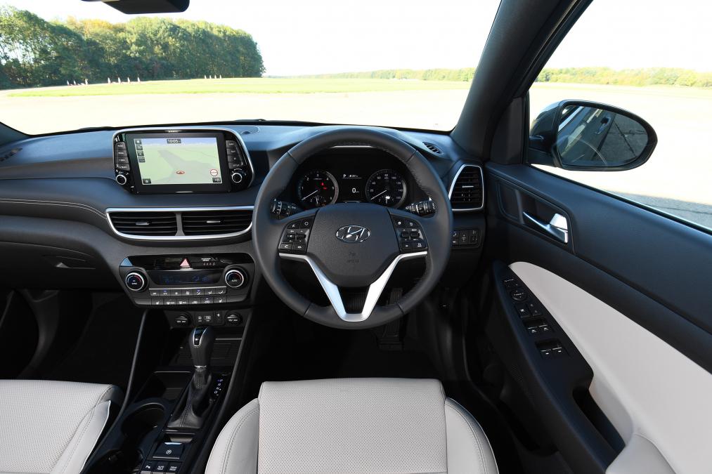 Hyundai Tucson Premium - interior