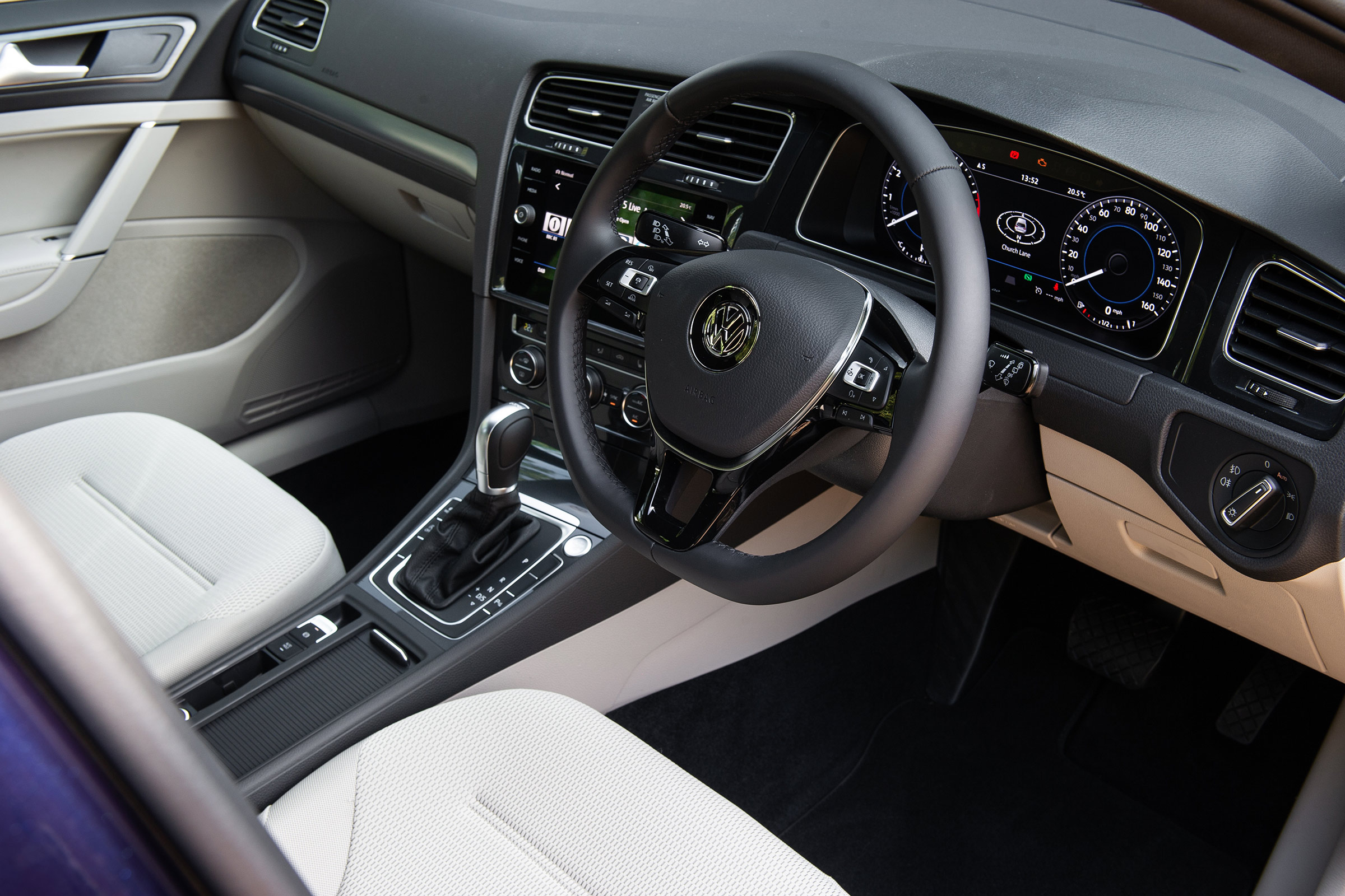 Volkswagen Golf hatchback steering wheel