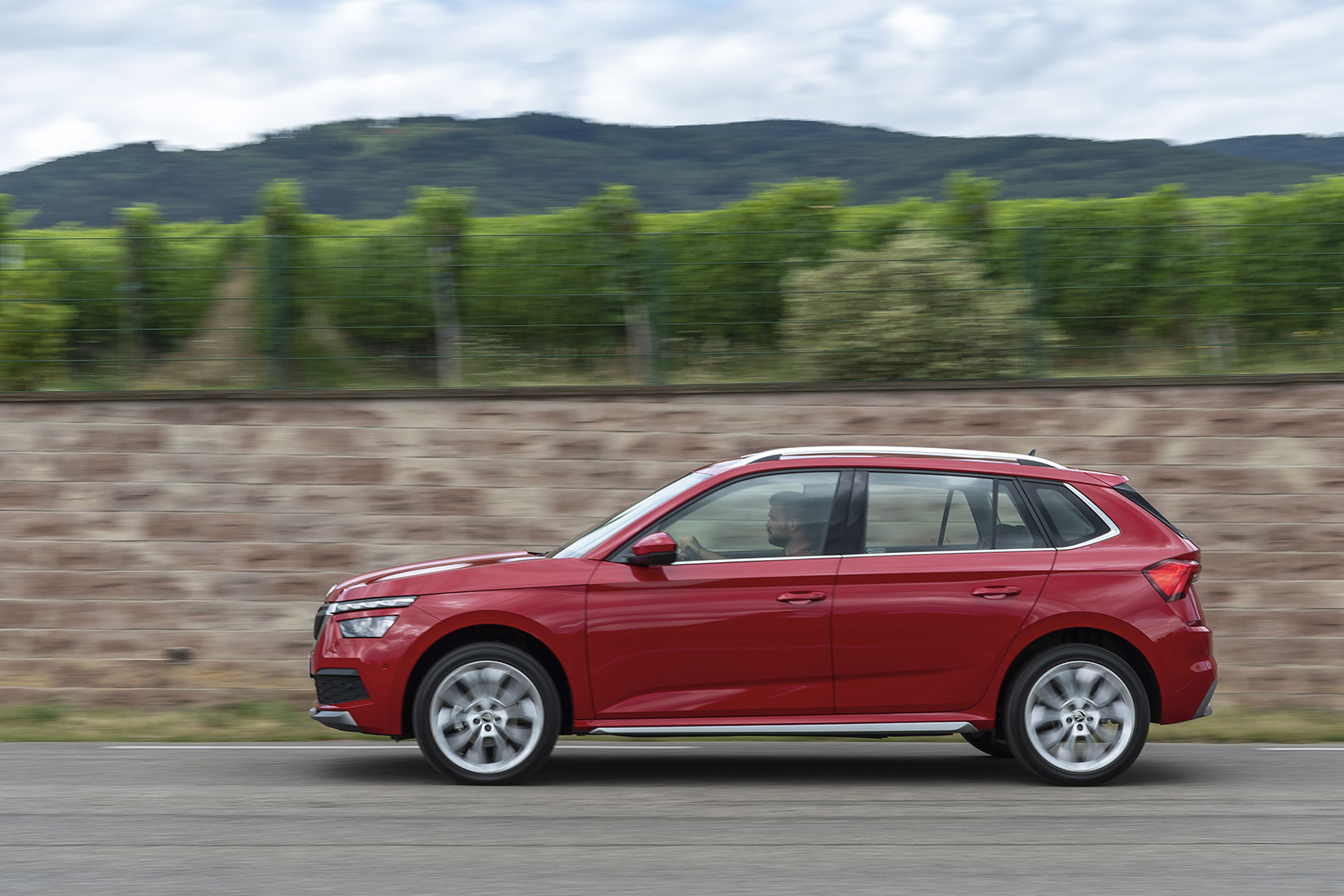 Skoda Kamiq 2019 - side dynamic