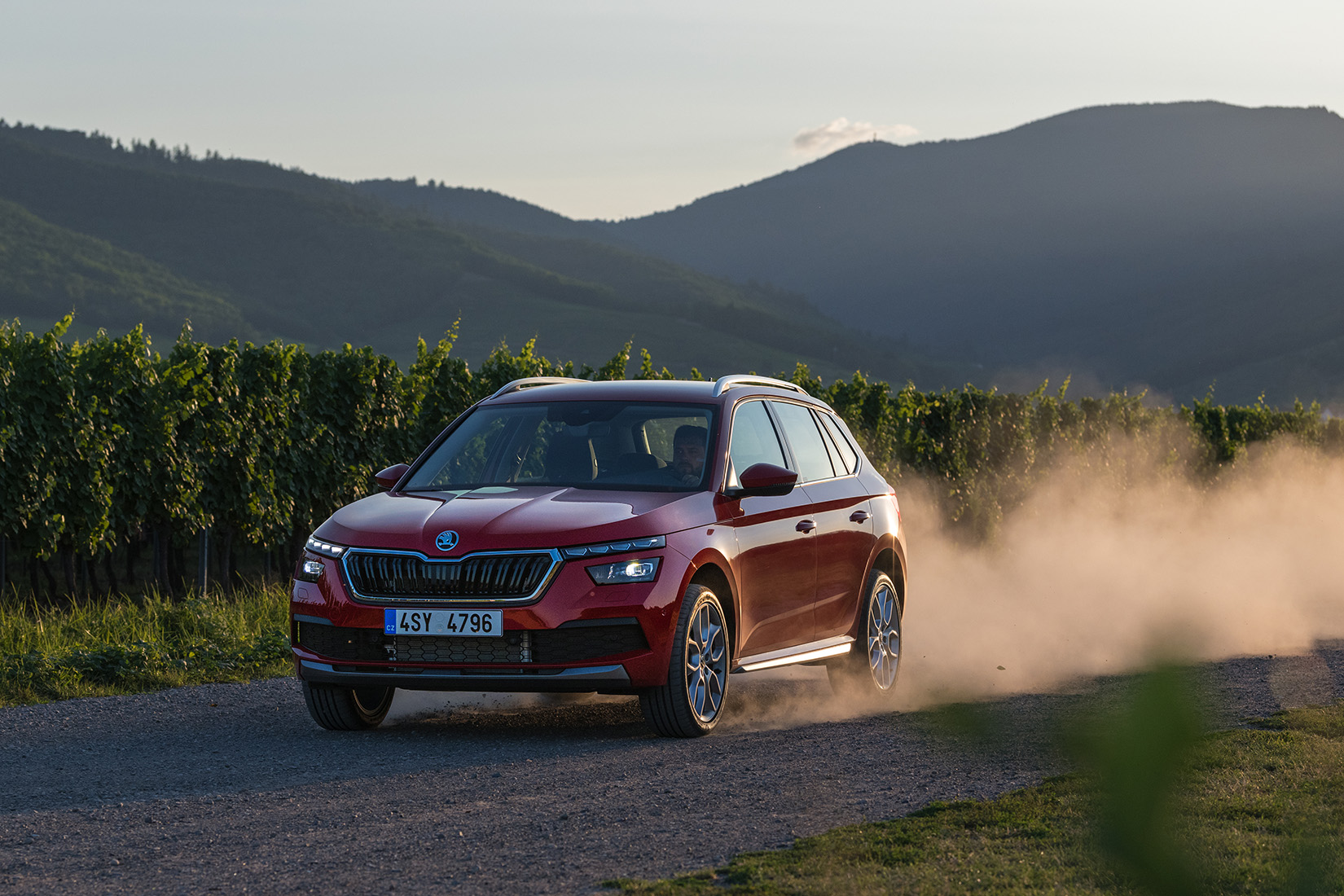 Skoda Kamiq 2019 - front 3/4 dynamic