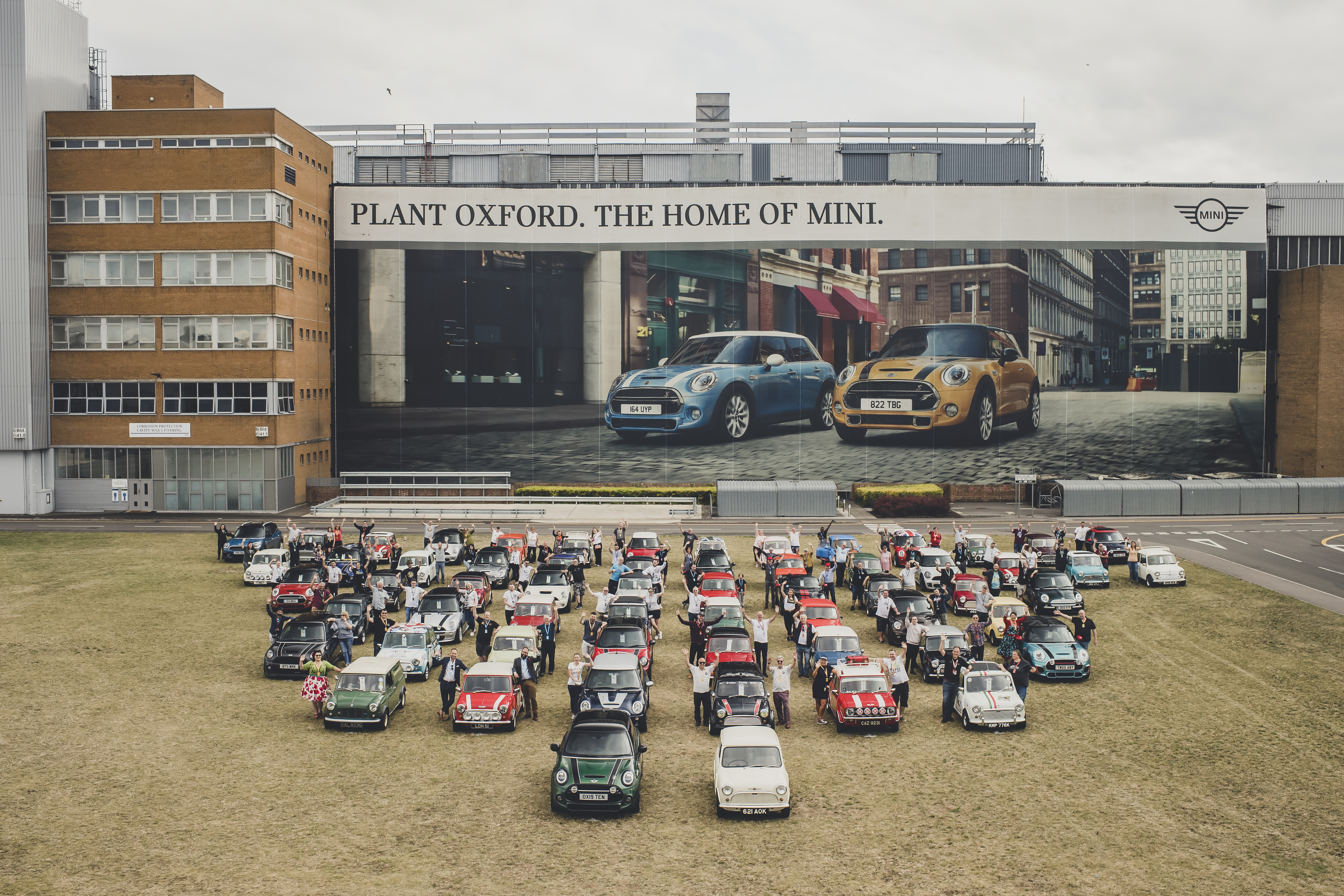 MINI 60th anniversary plant oxford outside