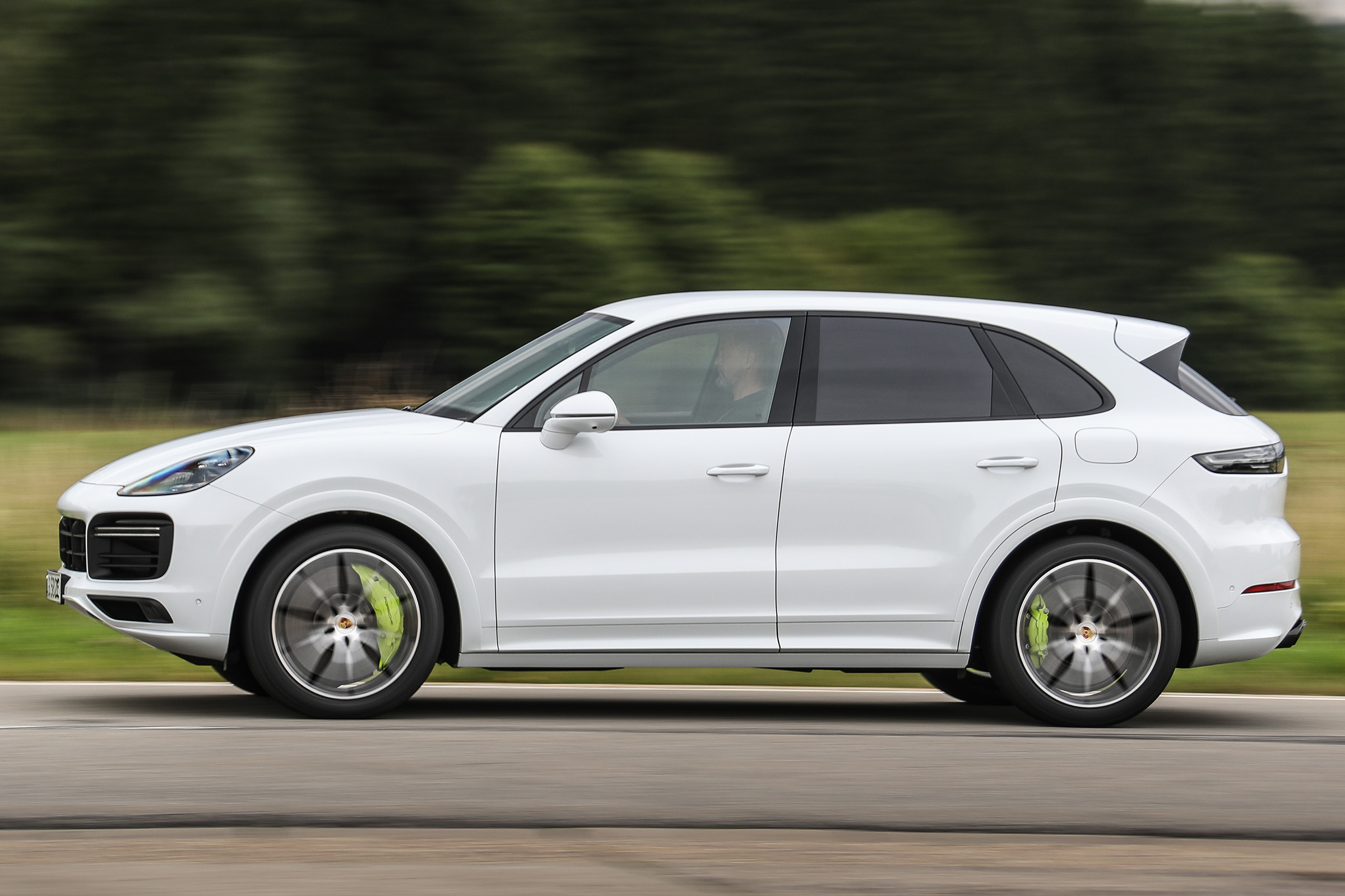 Porsche Cayenne Turbo S E-Hybrid driving - side view