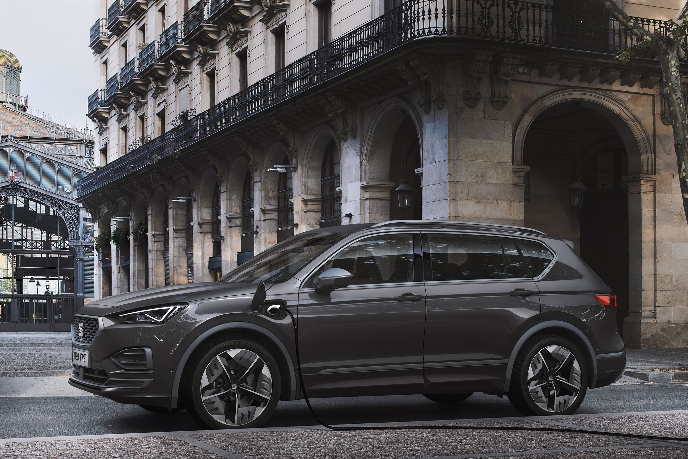 SEAT Tarraco PHEV charging