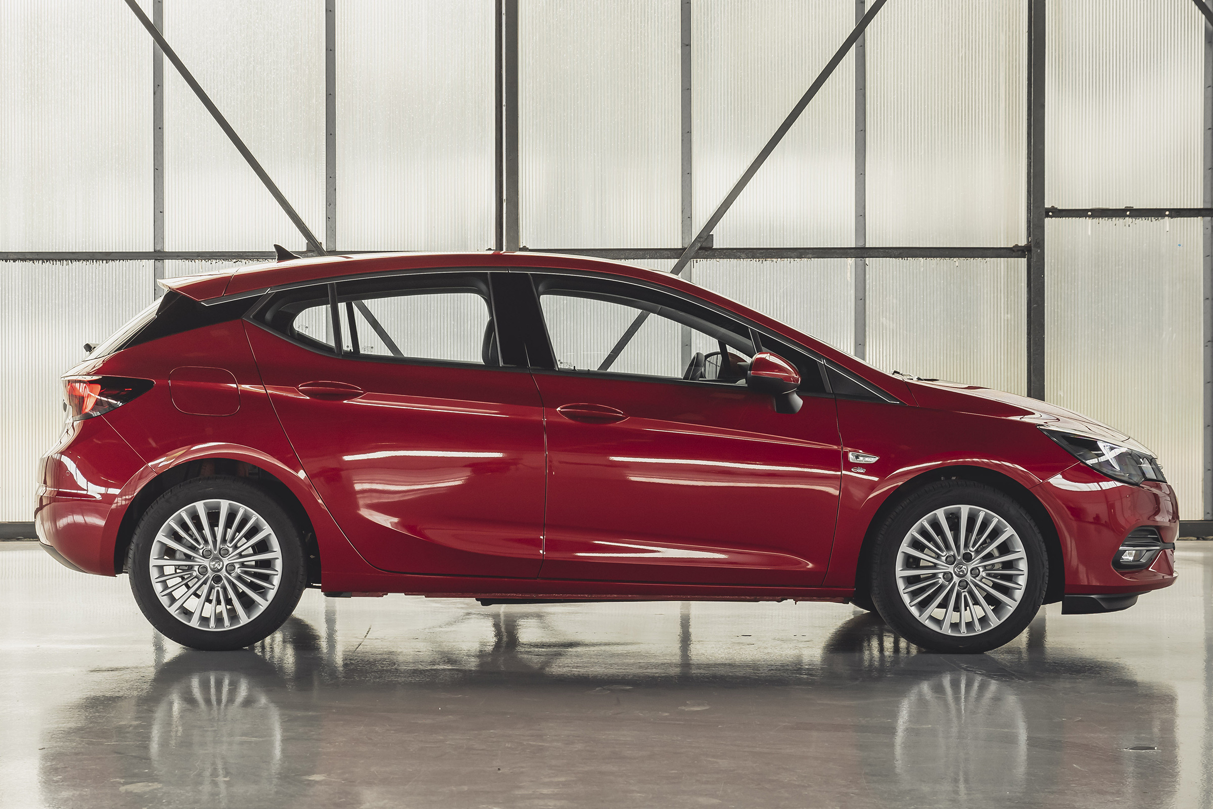 Vauxhall Astra hatchback side static