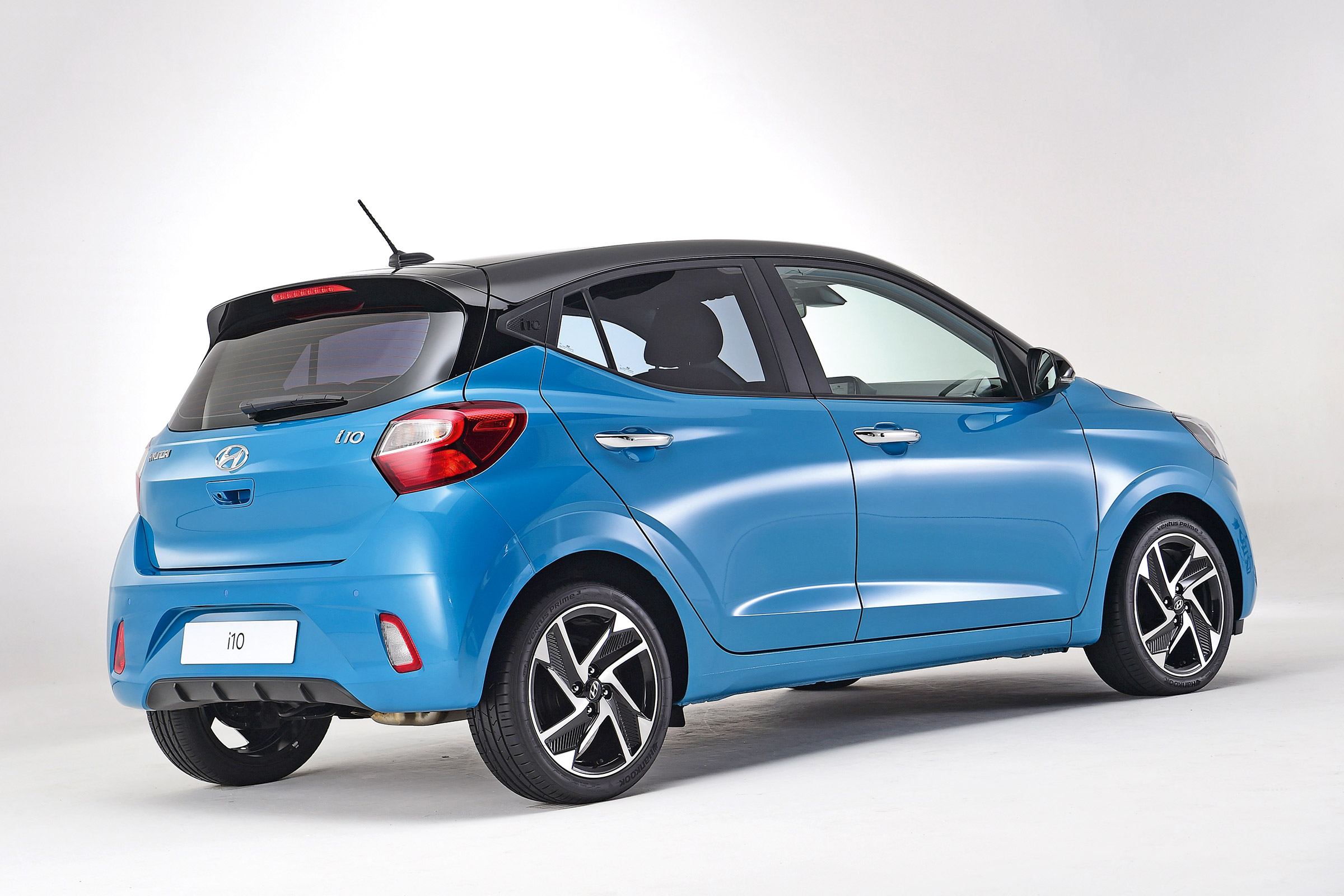 2020 Hyundai i10 rear view