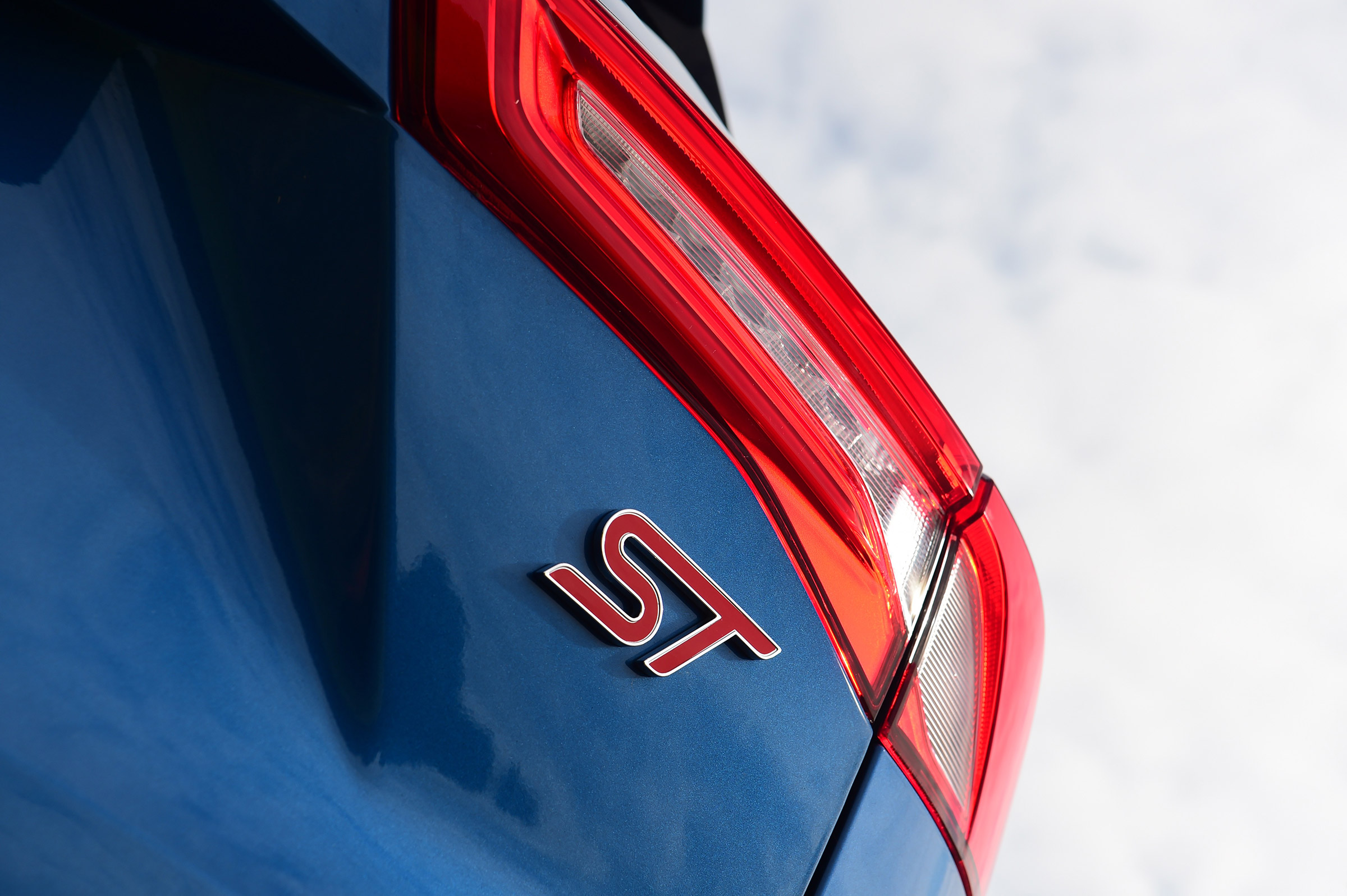 Ford Focus ST Estate rear lights