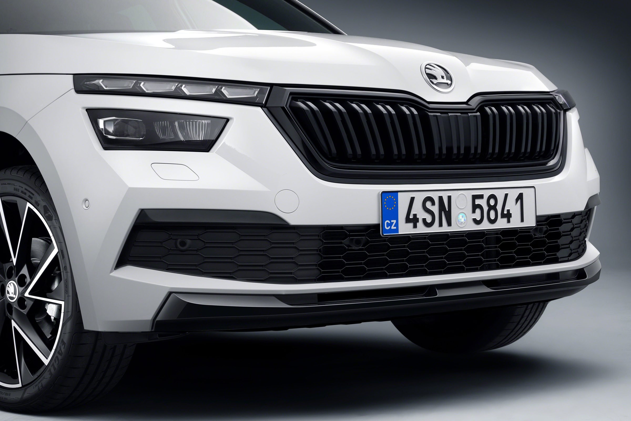 Skoda Kamiq Monte Carlo - front close up view