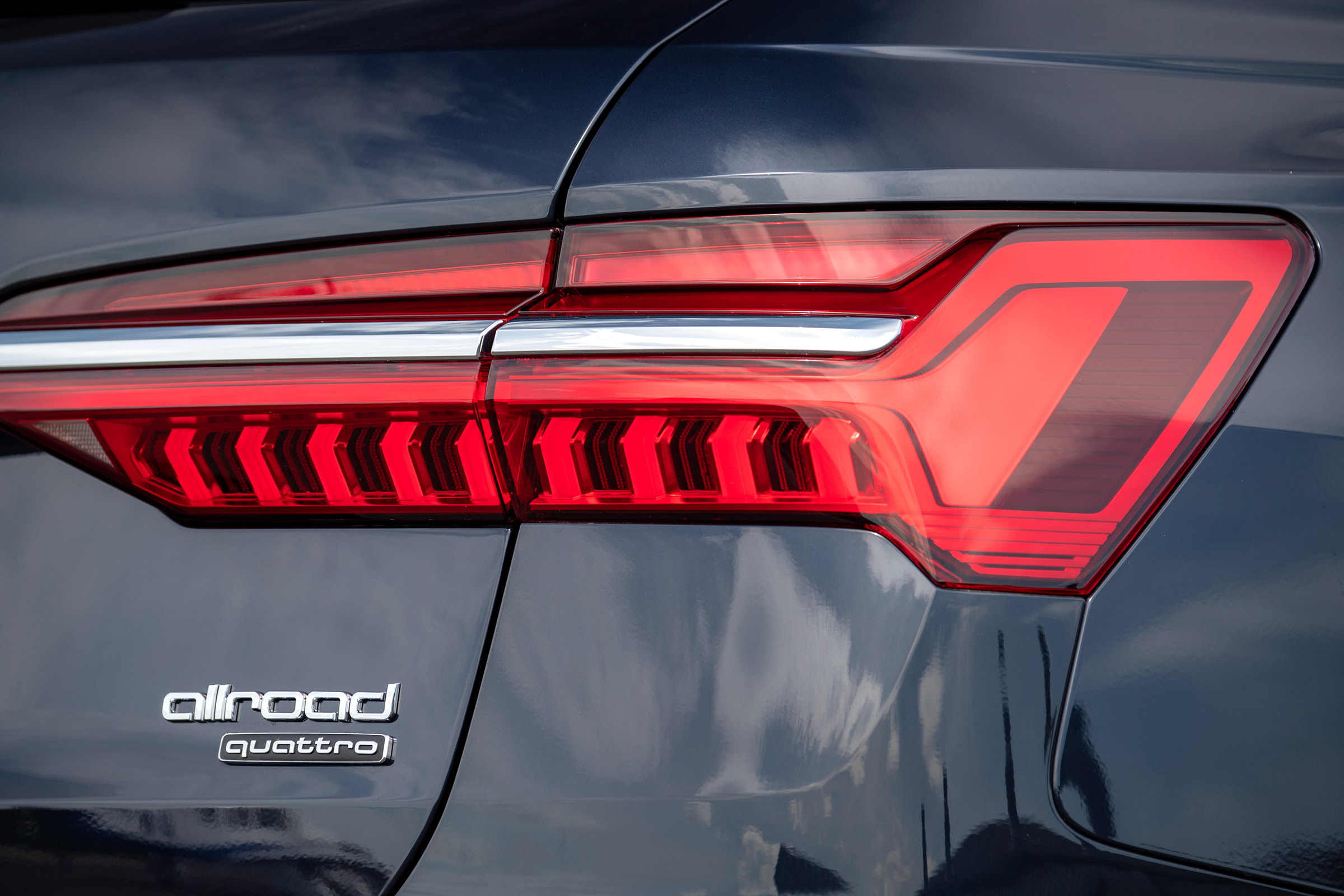 Audi A6 Allroad quattro estate rear lights