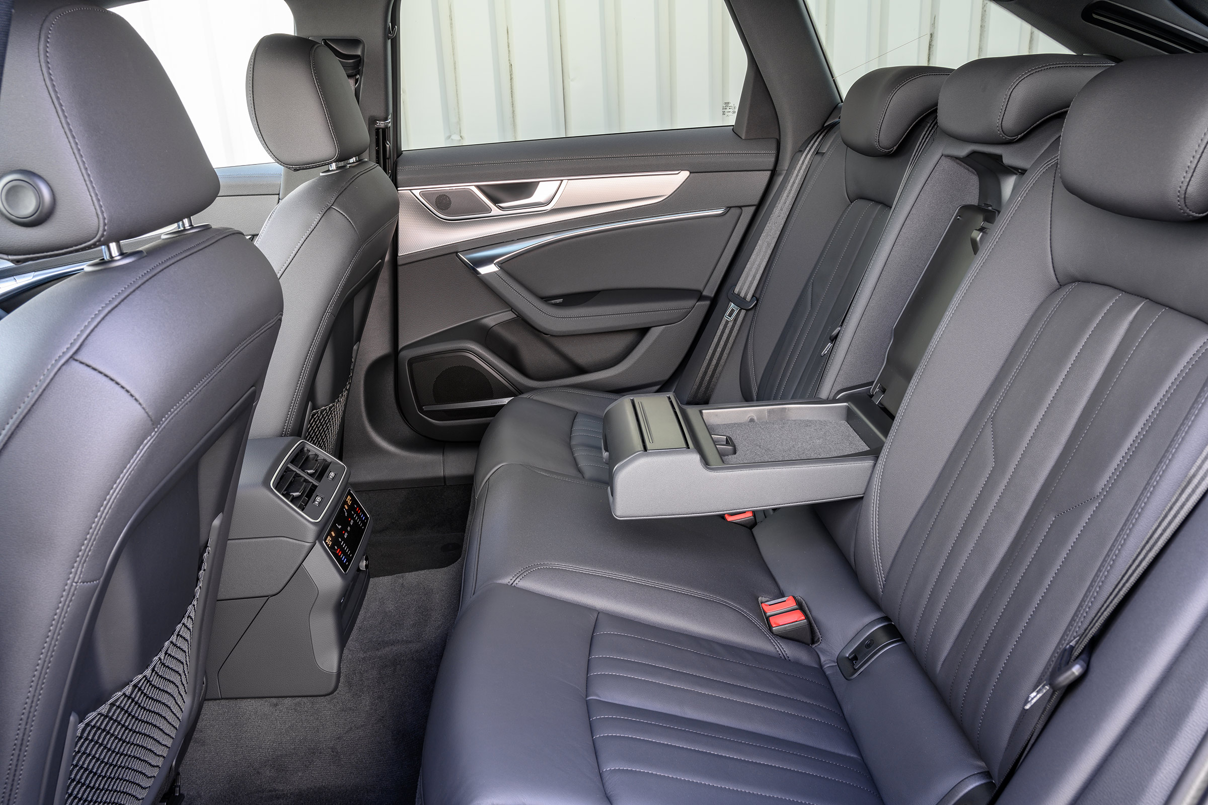 Audi A6 Allroad quattro estate rear seats