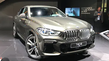 2020 BMW X6 - RH 3/4 static view