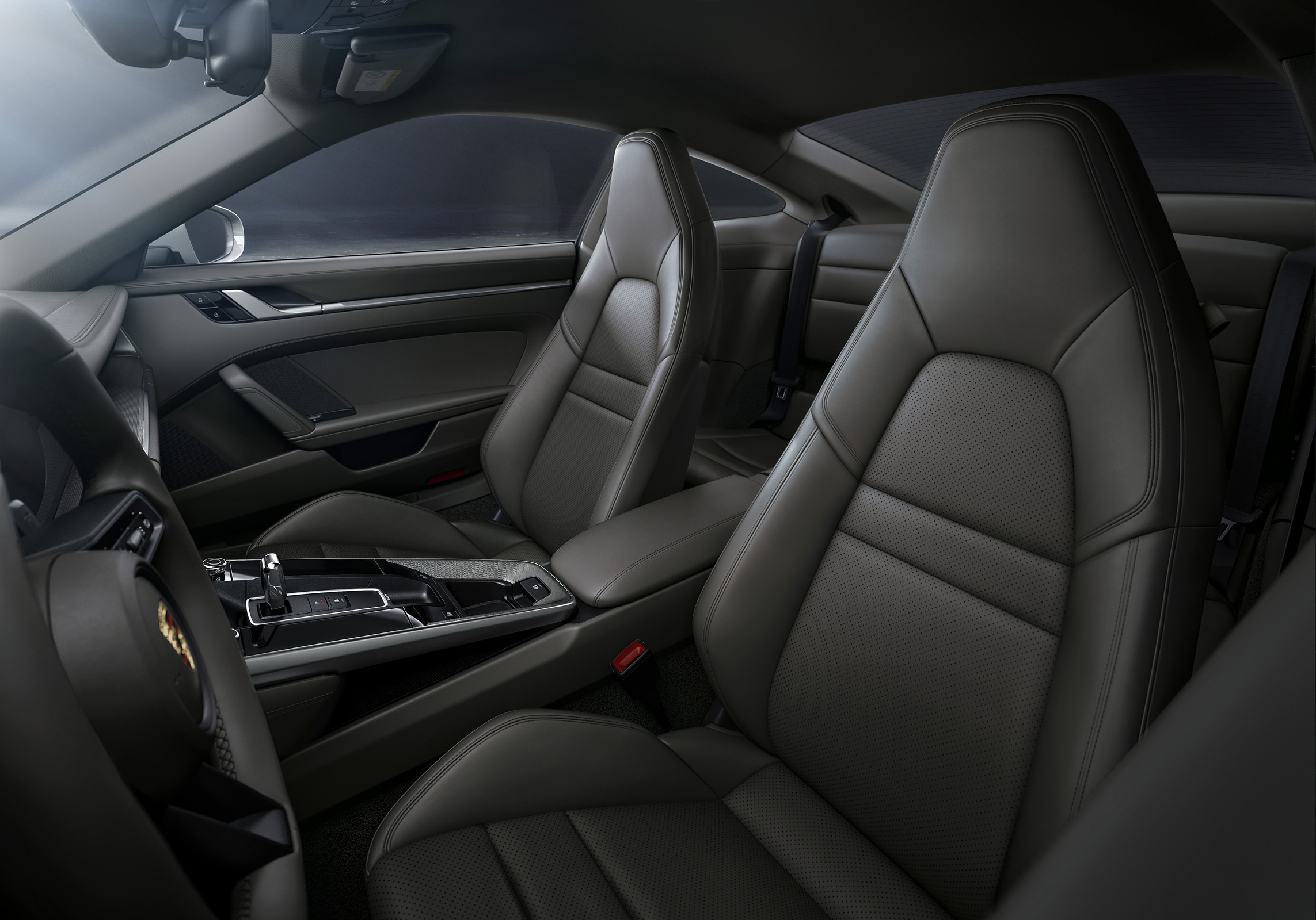 Porsche 911 Carrera 4 Coupe - Interior front seats