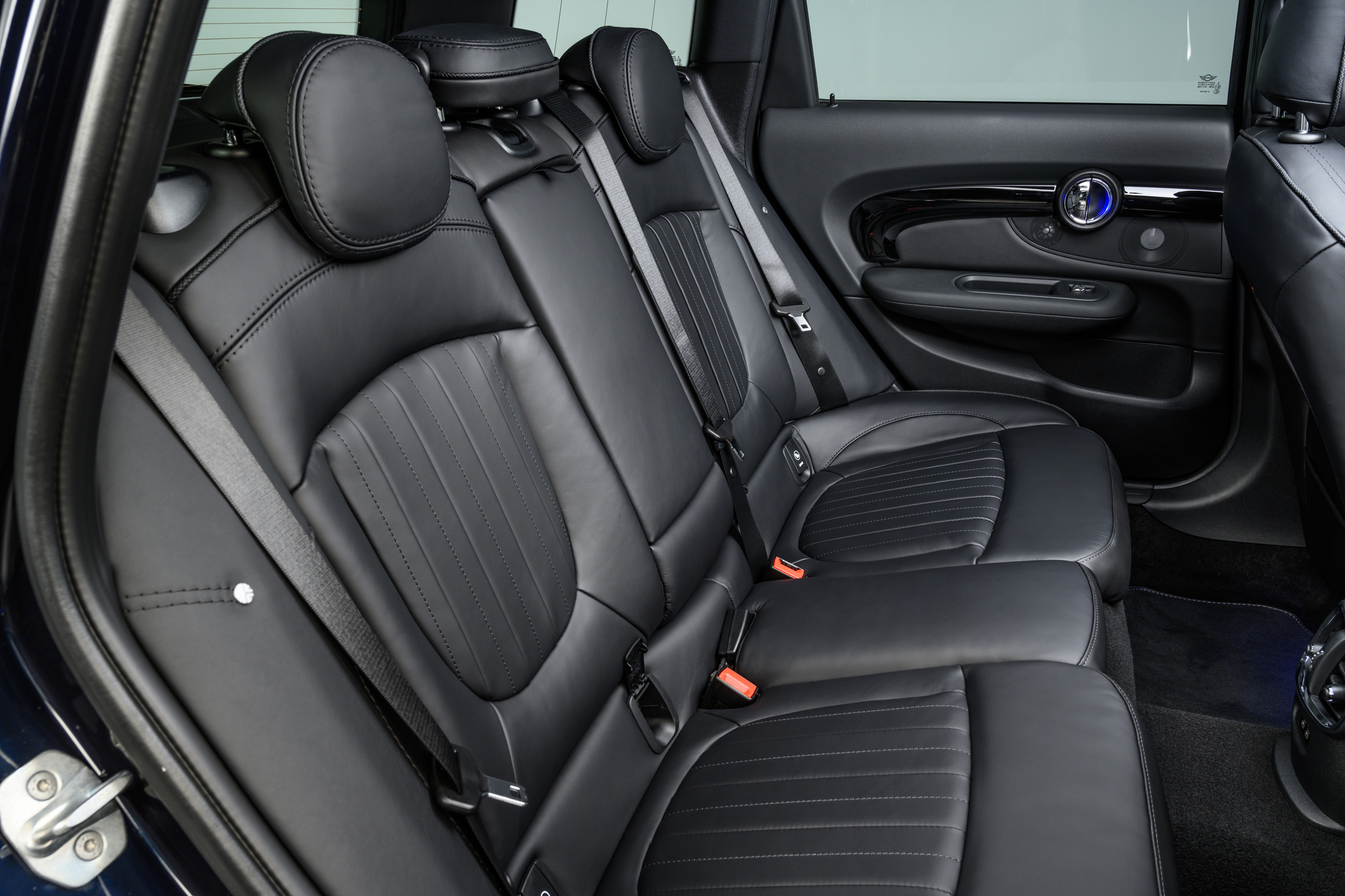 2019 MINI Clubman - rear seat space