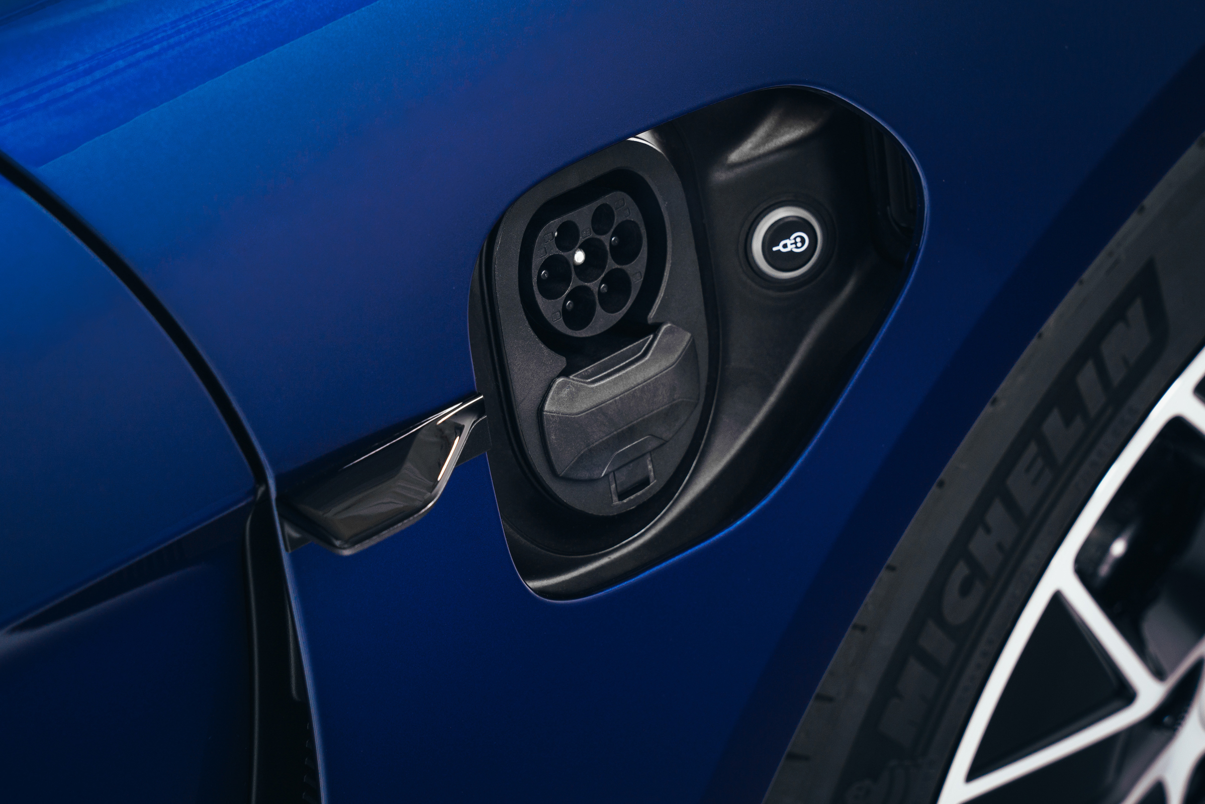 2020 Porsche Taycan - charging port open