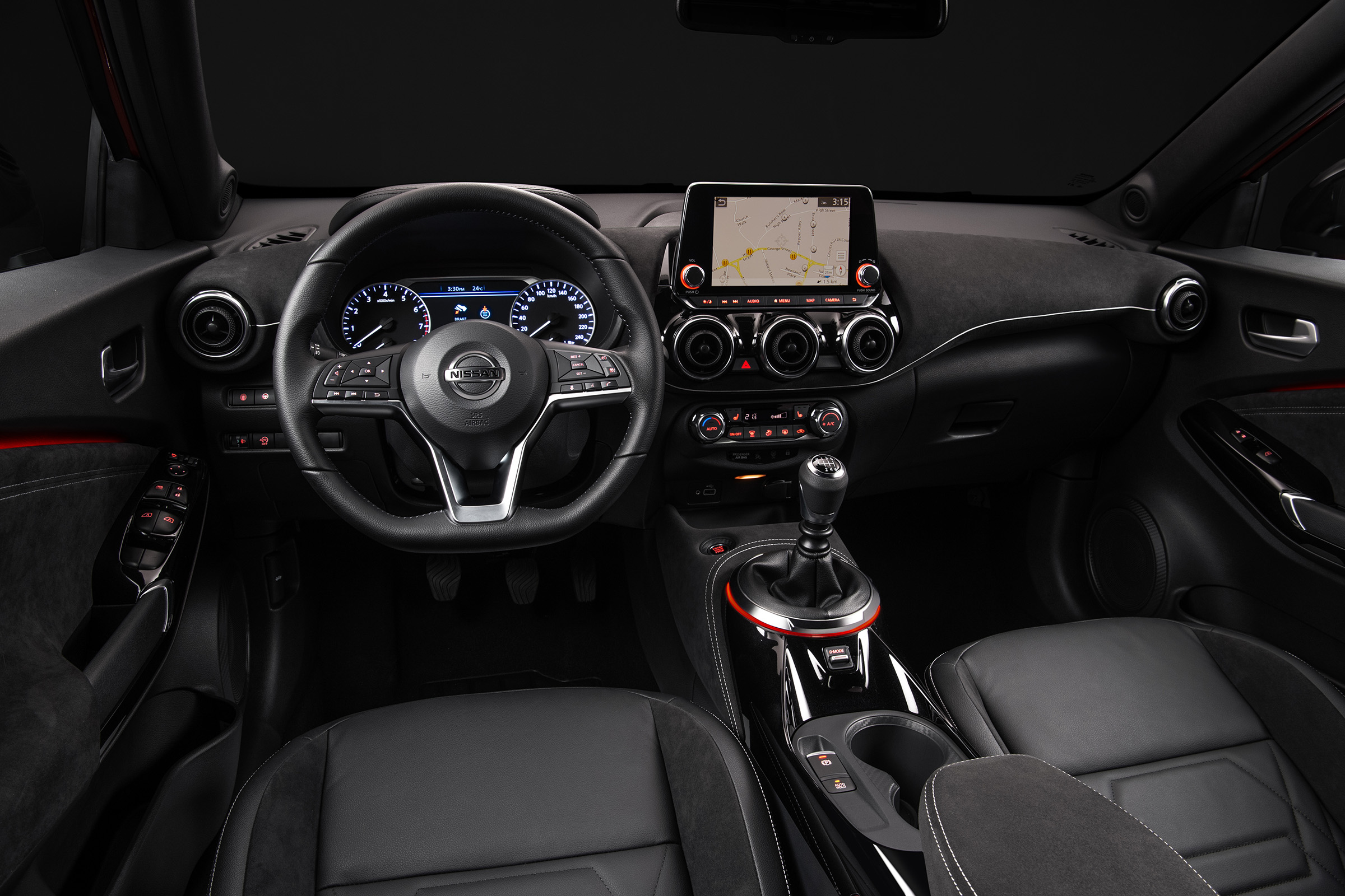 New Nissan Juke interior in black