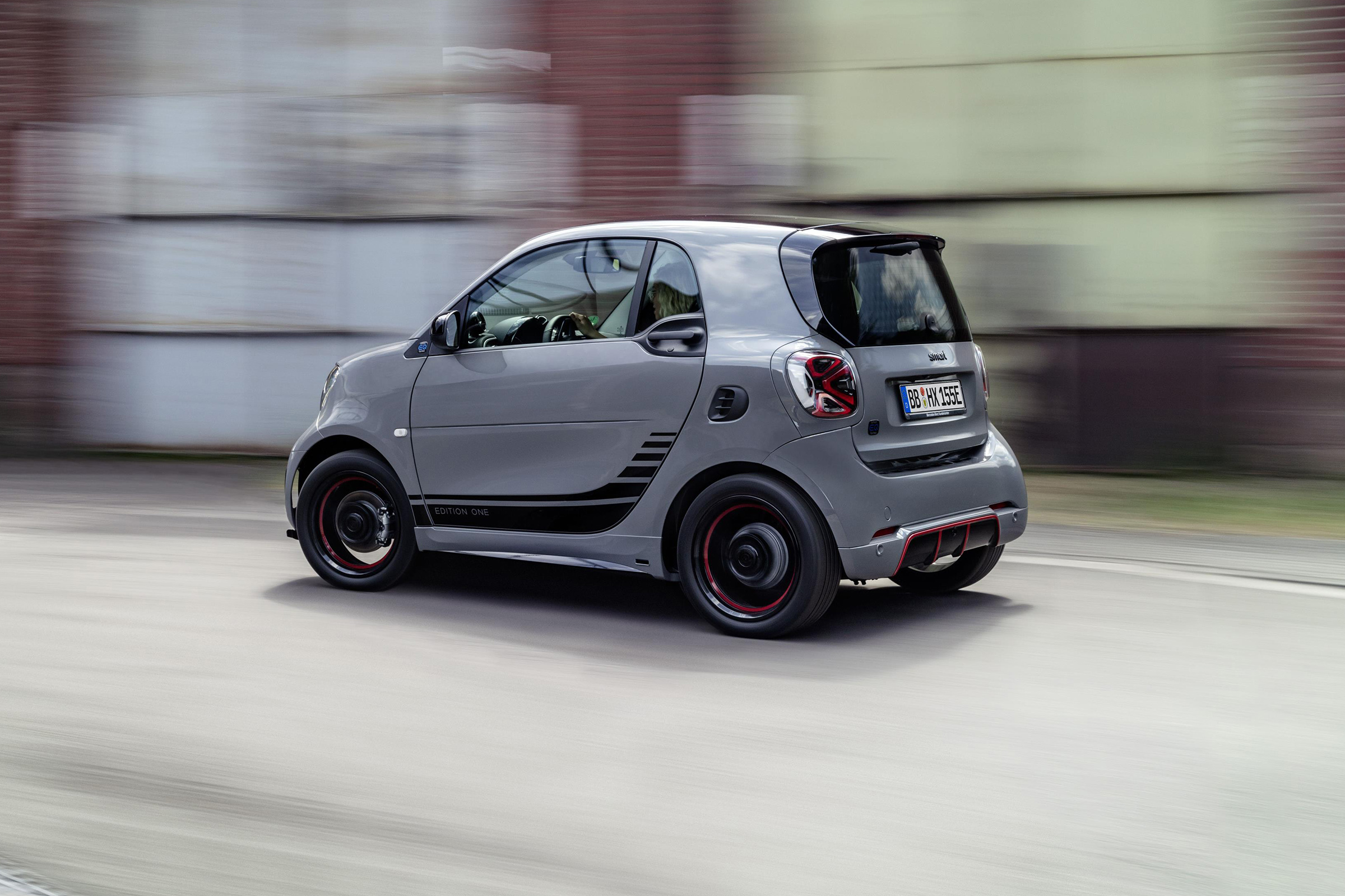 Smart EQ ForTwo driving