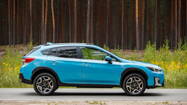 Subaru XV e-Boxer - side on view