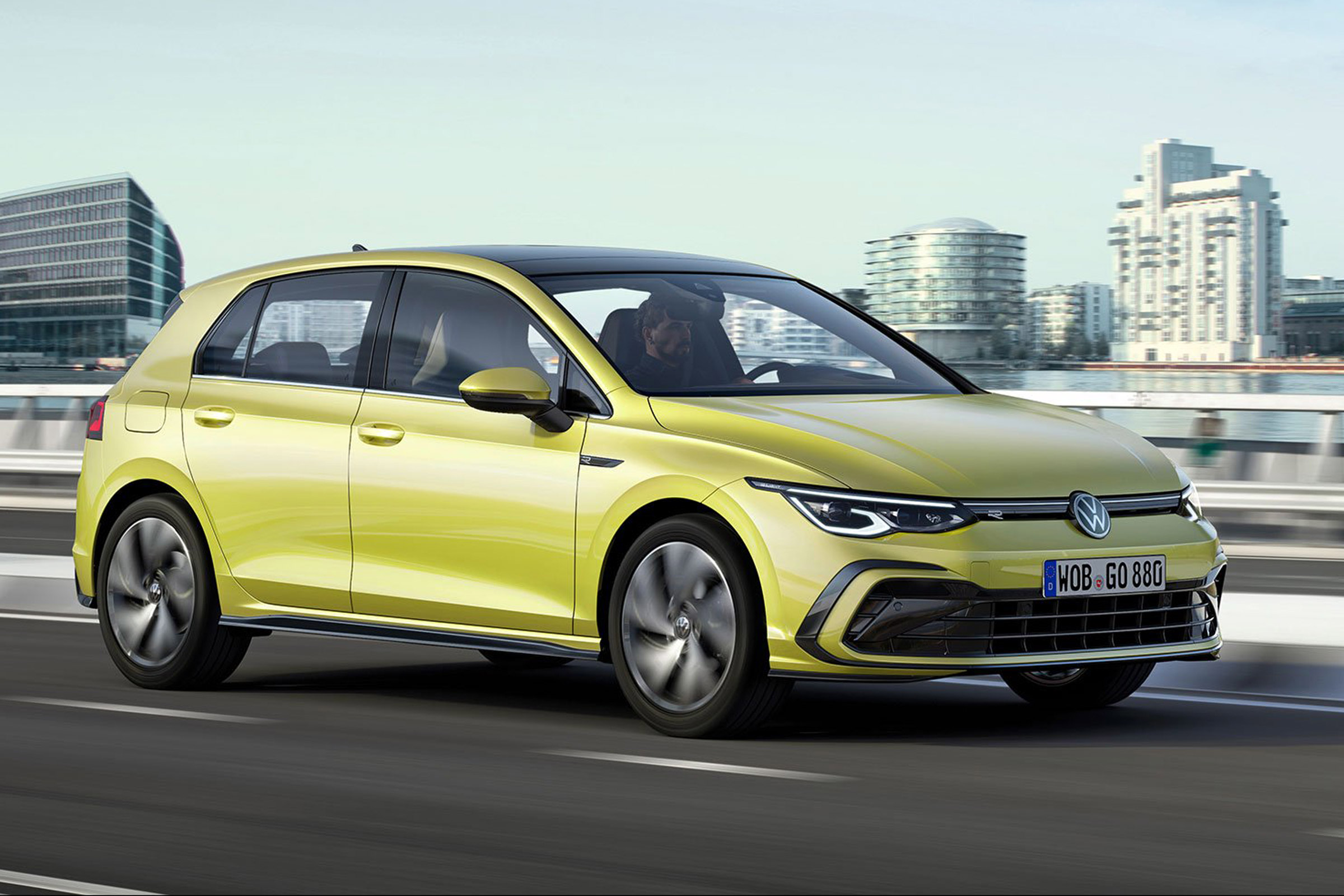 Volkswagen Golf mk8 - driving