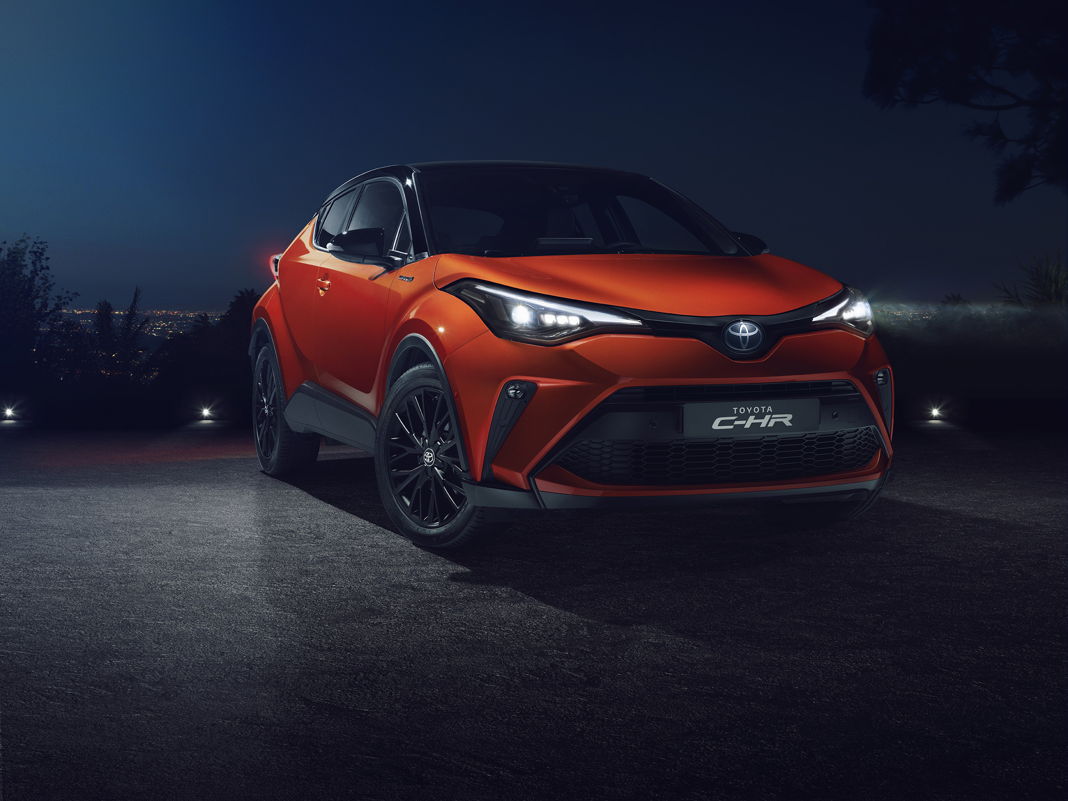 2020 Toyota CH-R Hybrid - front static 3/4
