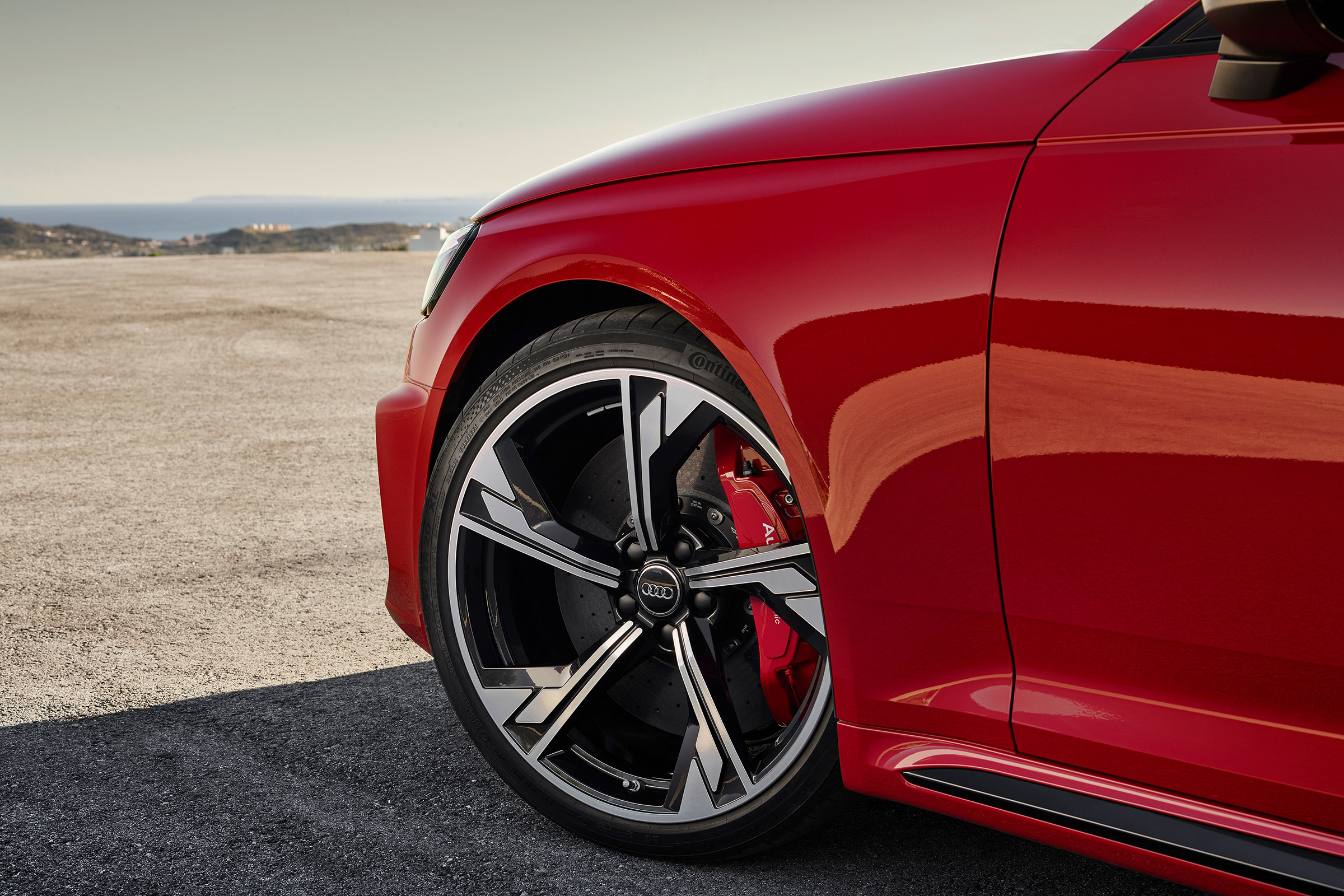 Audi RS4 Avant alloy wheel