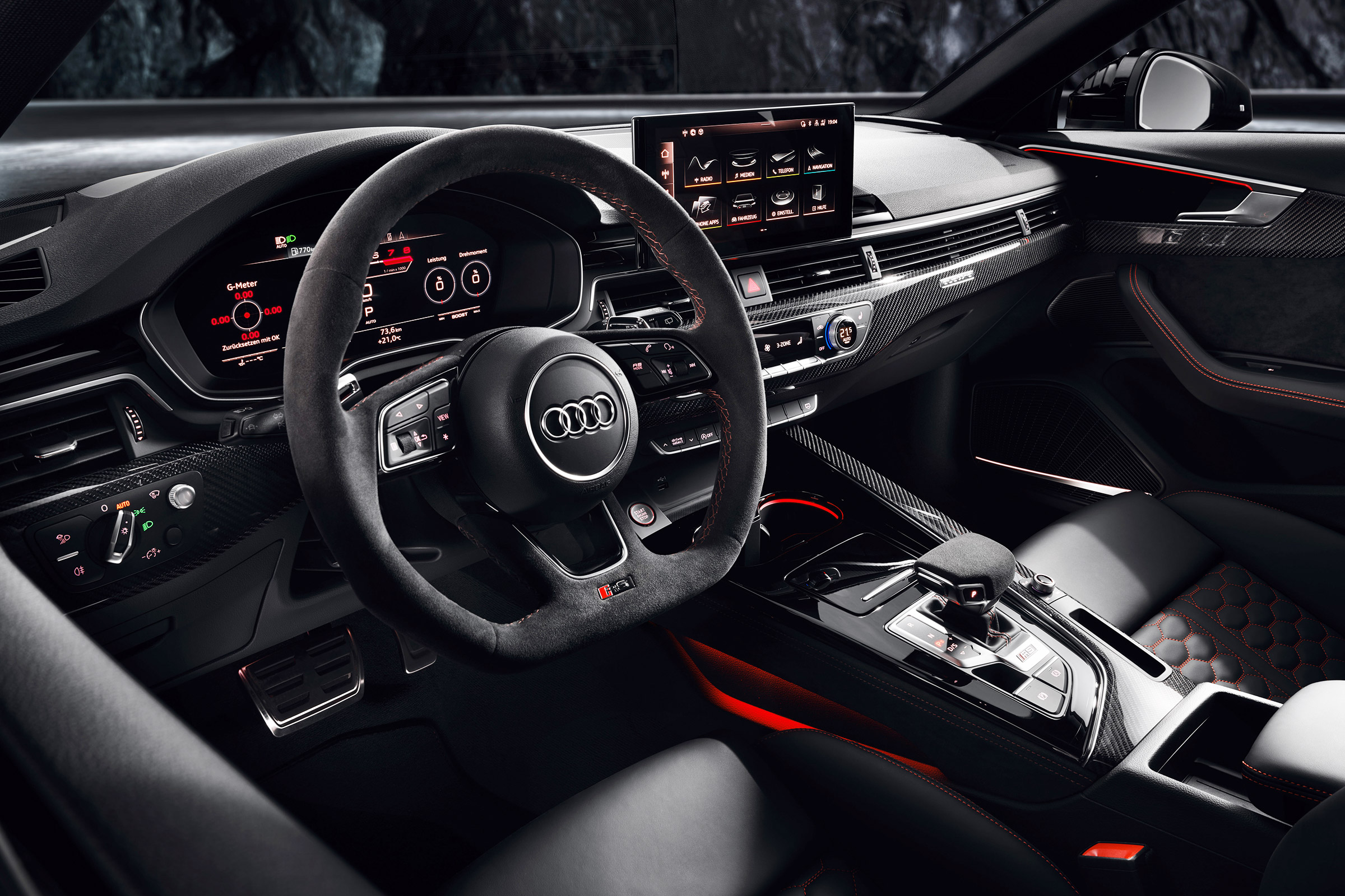 Audi RS4 Avant interior - left-hand-drive