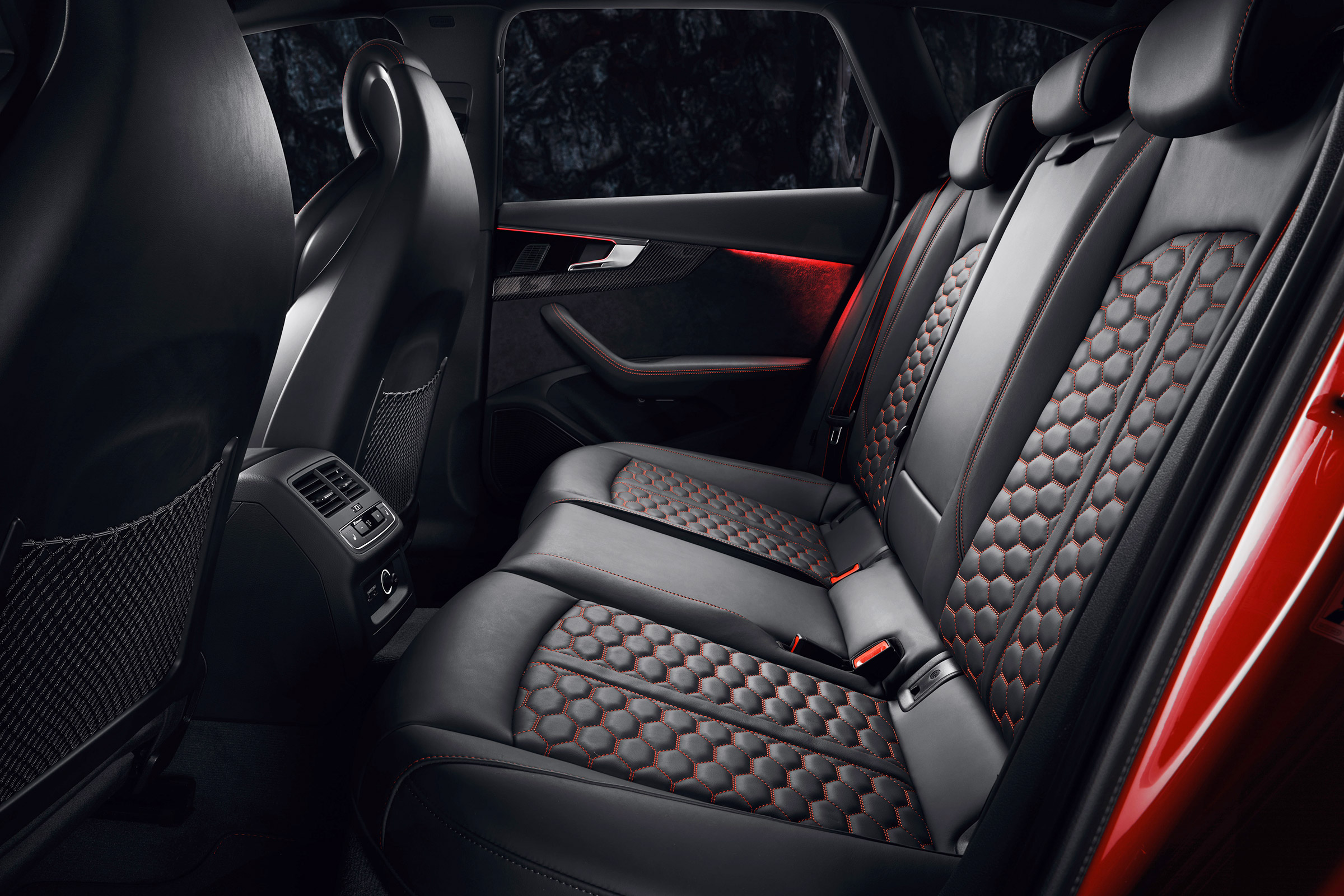 Audi RS4 Avant rear seats