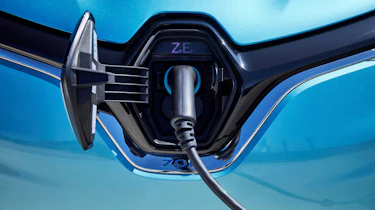 Renault ZOE - charging port