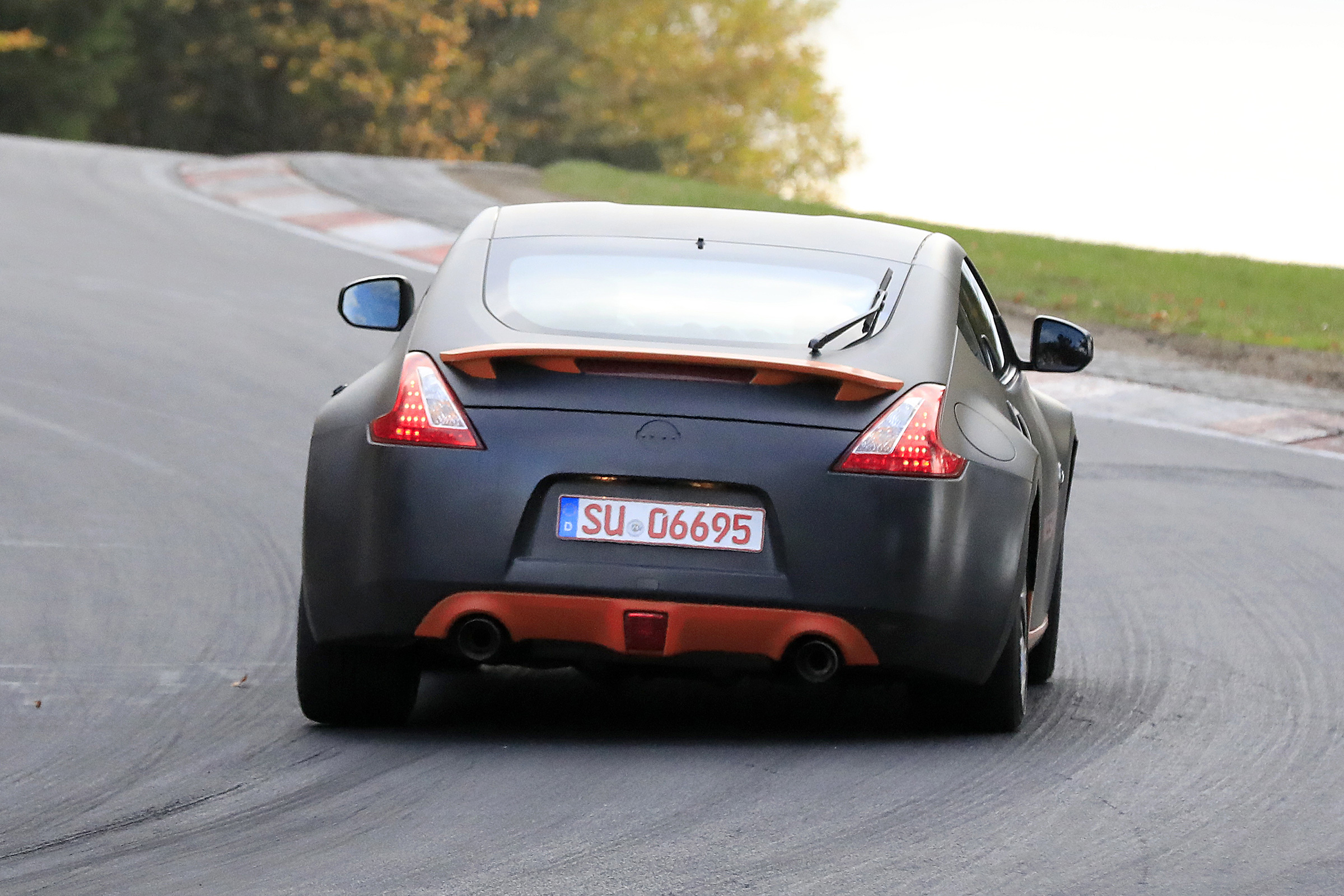 Nissan 370Z mule rear end