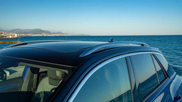 Volkswagen T-Roc R SUV panoramic roof