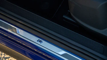 Volkswagen T-Roc R SUV door sills