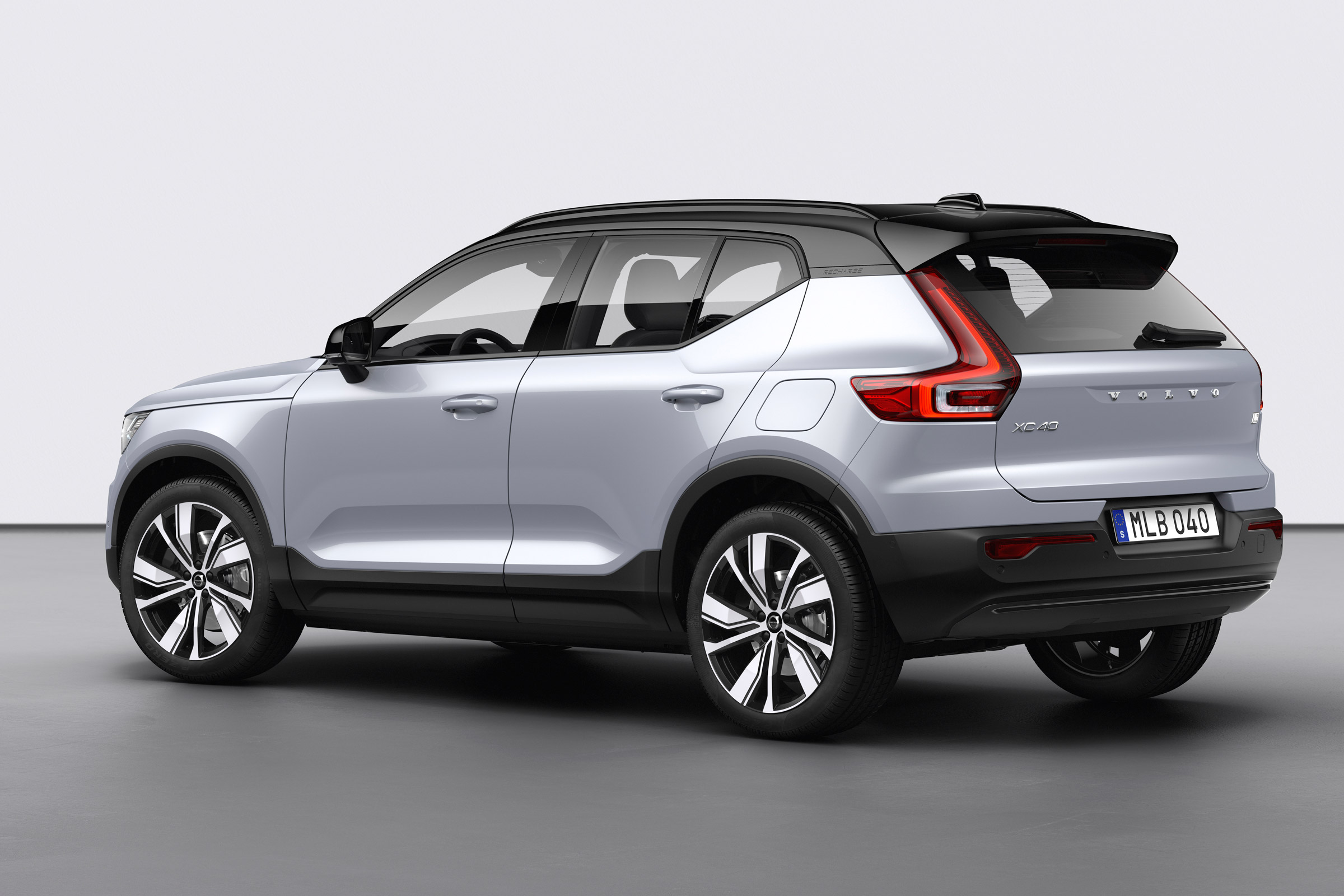 Volvo XC40 Recharge rear 3/4