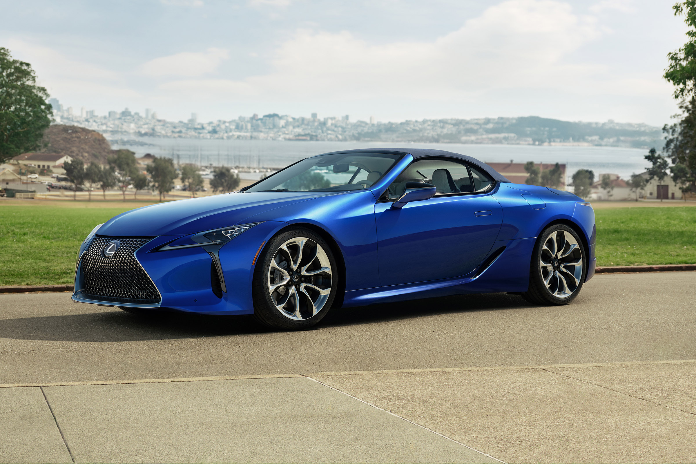 Lexus LC500 Convertible - roof up