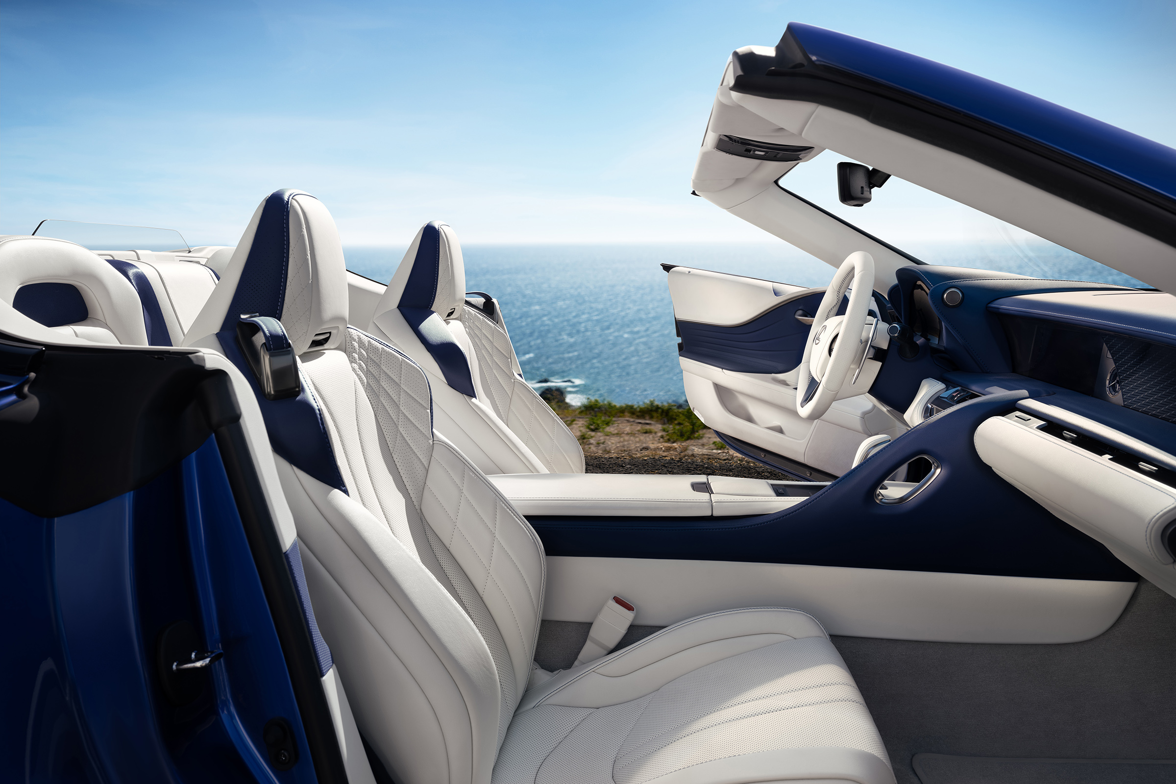 Lexus LC500 Convertible seats - side view