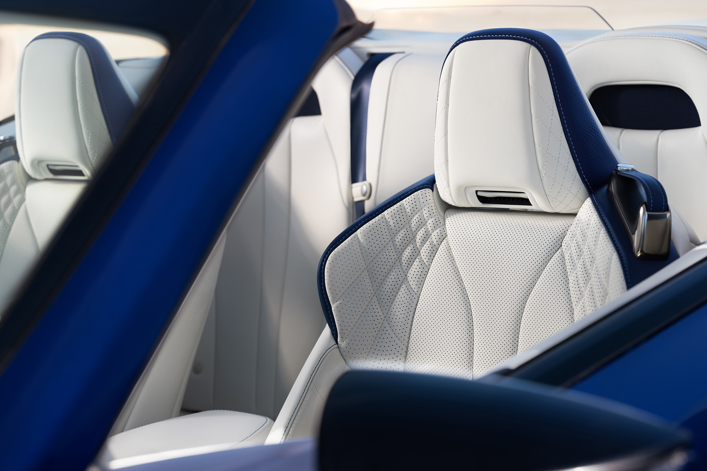 Lexus LC500 Convertible front seat detail